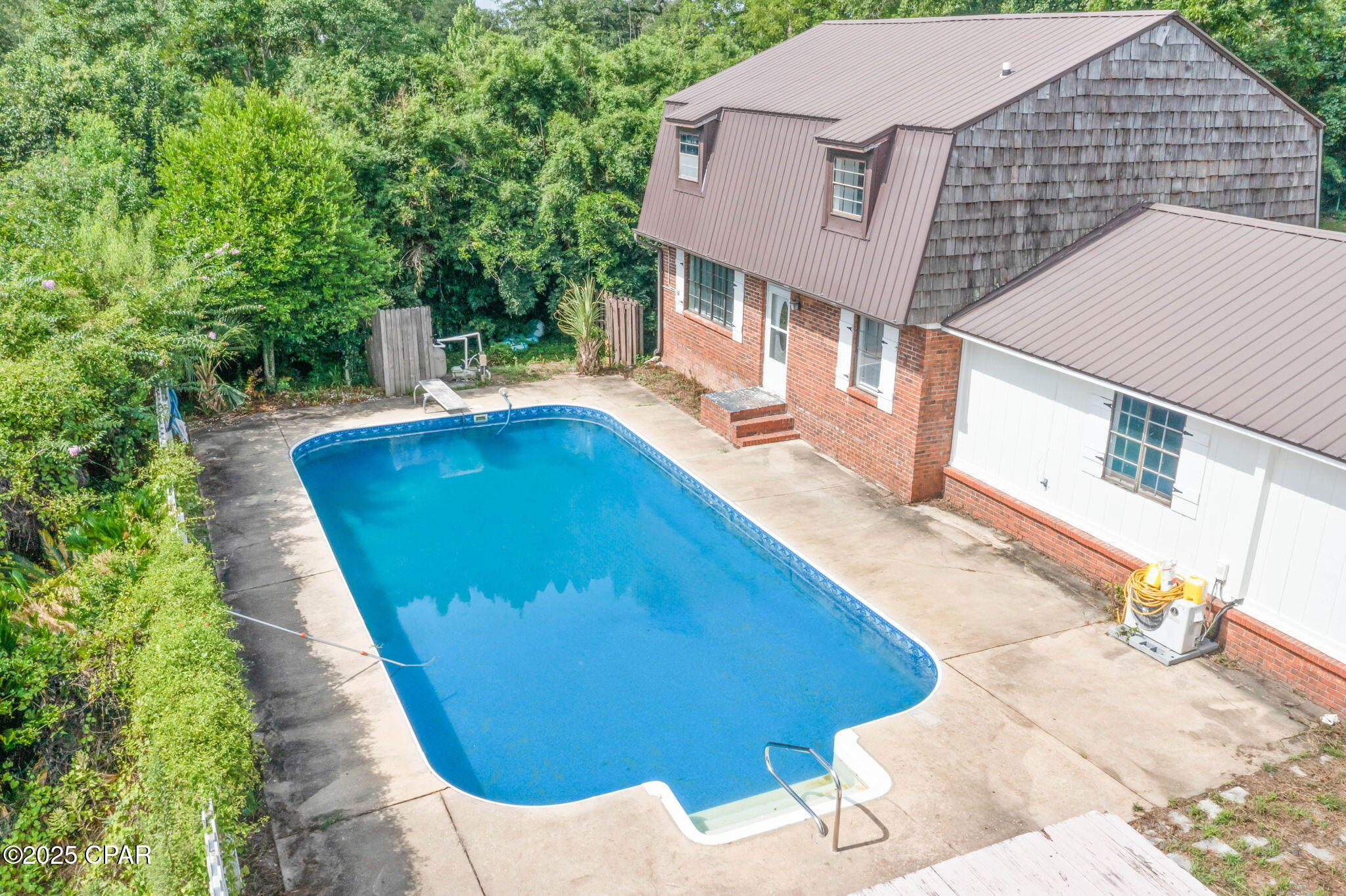 Image 2 For 2973 Caledonia Street