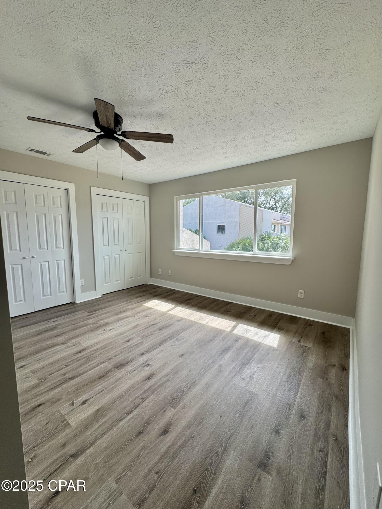 Image 12 For 6459 Oakshore Drive