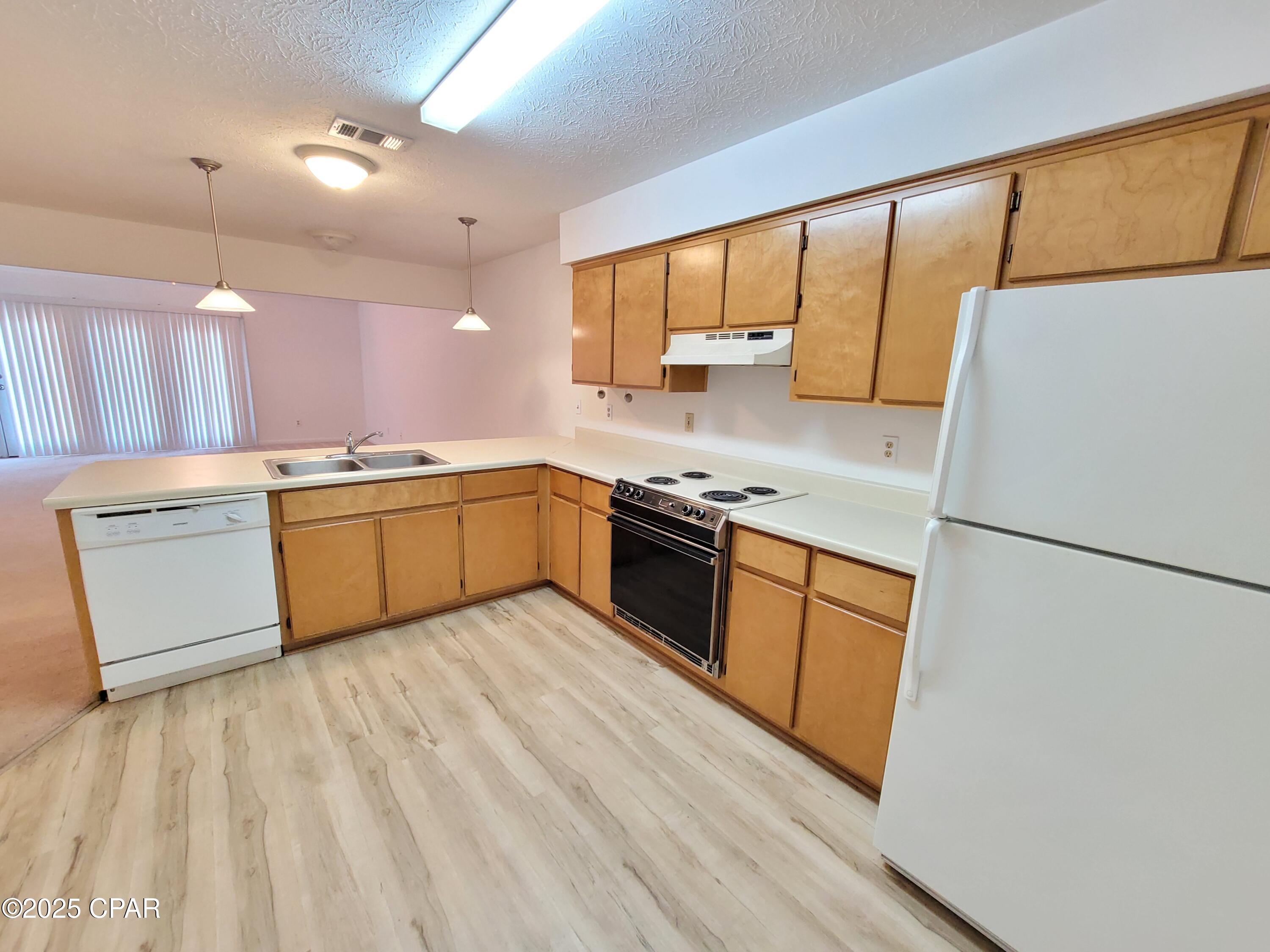 Rwjomhwhlaktpcodzgtiiq5e_wuckomxlrgd C2o2cq