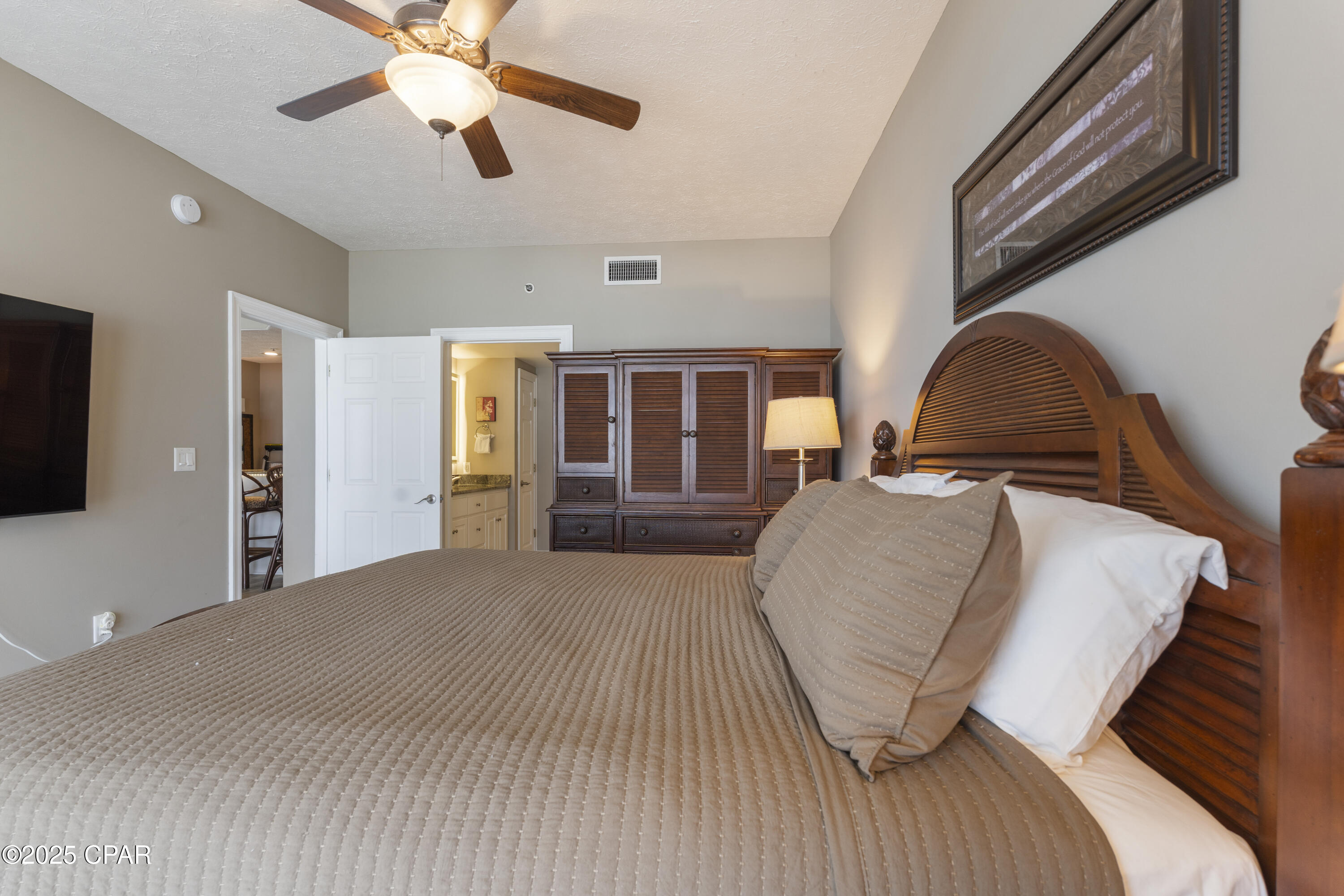 Image 24 For 8715 Surf Drive 302