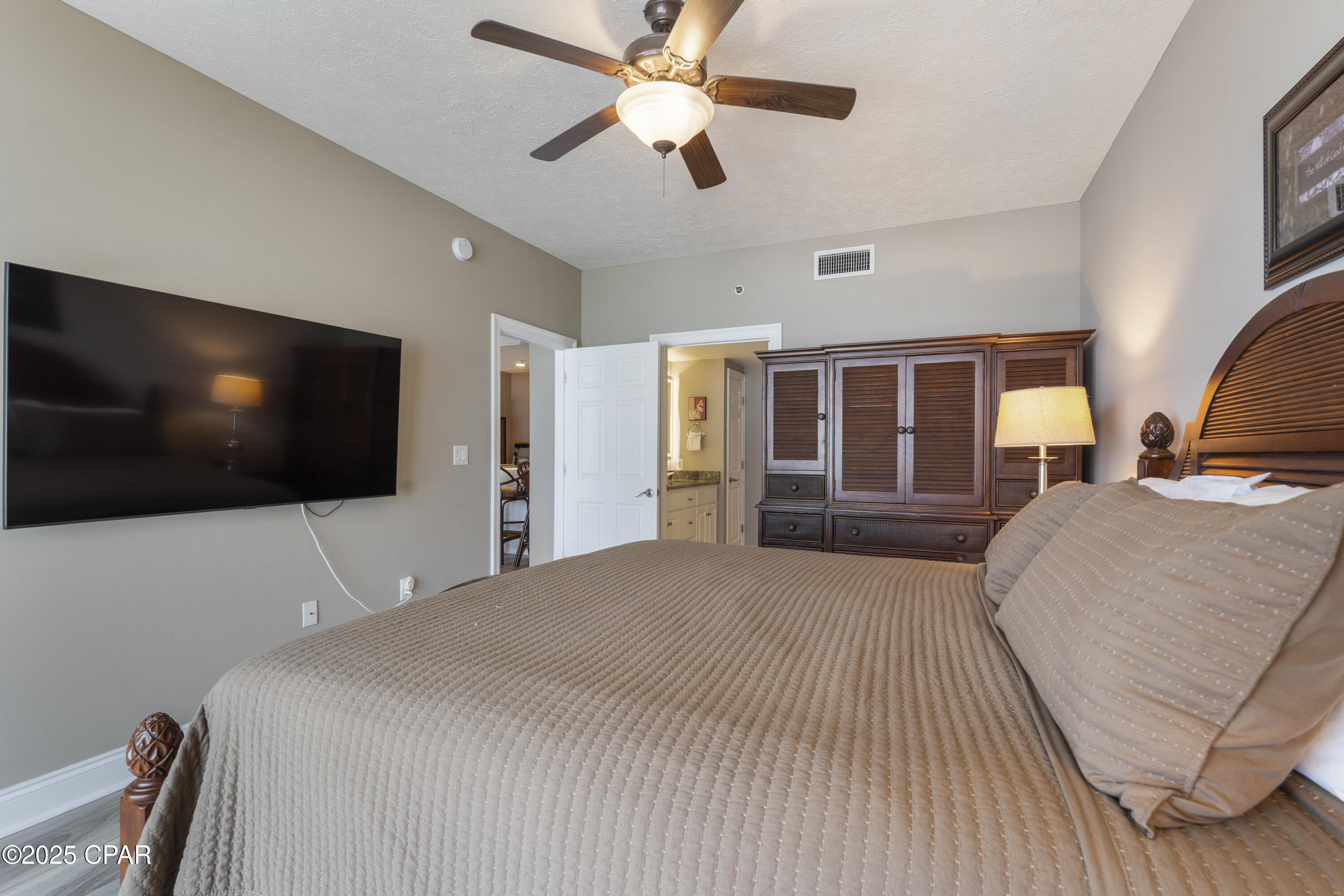 Image 25 For 8715 Surf Drive 302