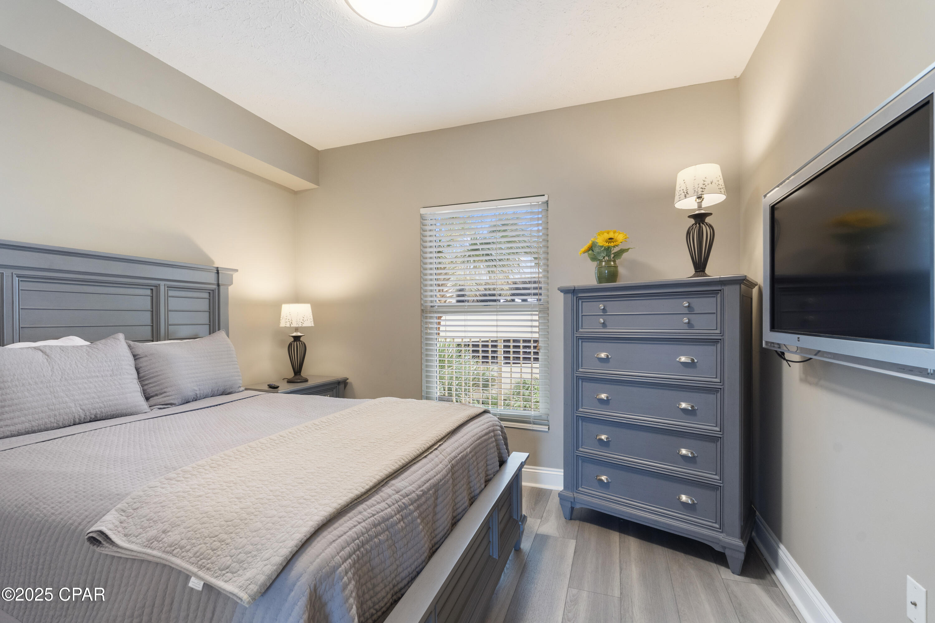 Image 33 For 8715 Surf Drive 302