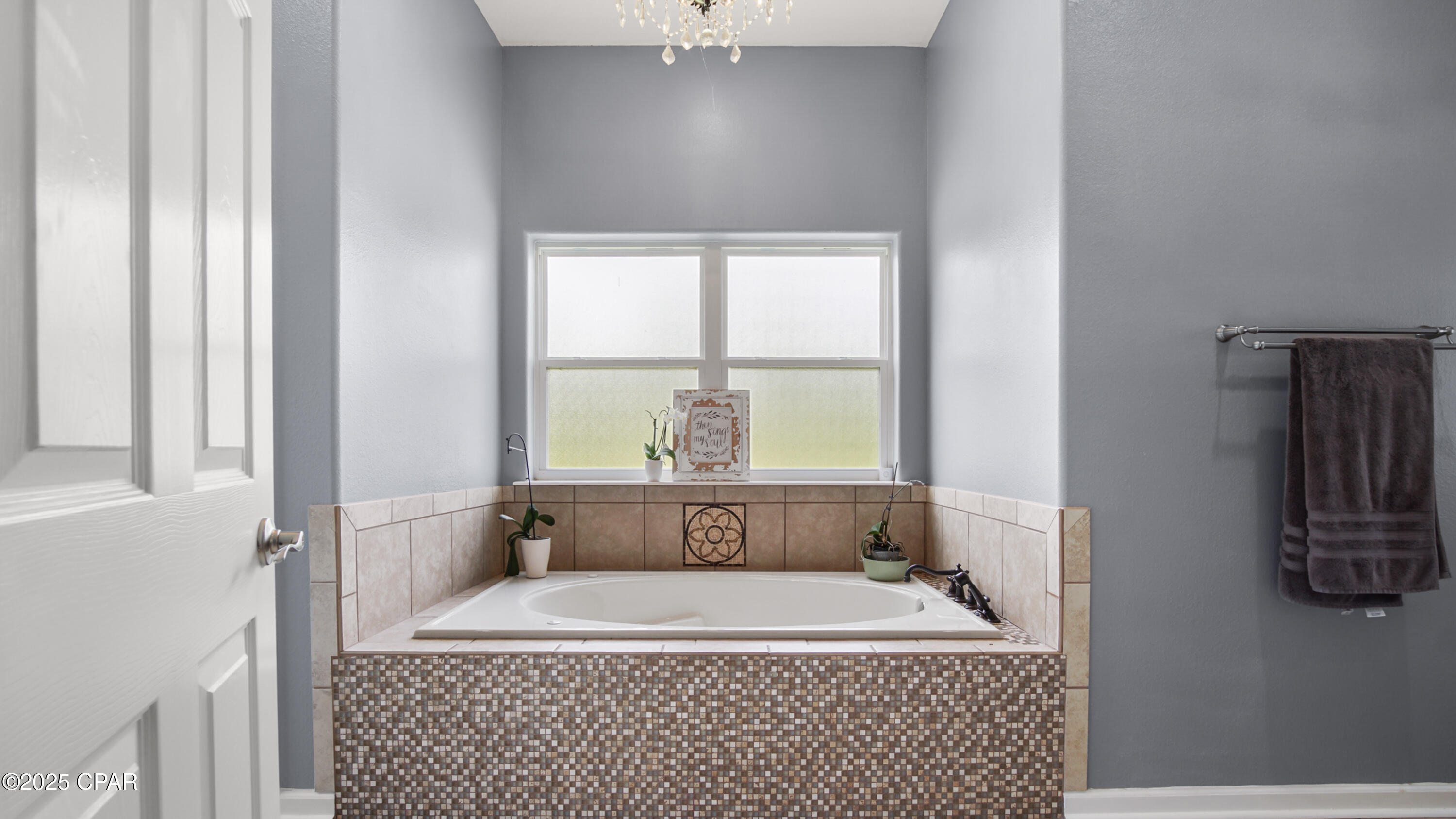 4upzadgywb5lrtzas_ot Jhomcns5wymujsfp6l_qmg