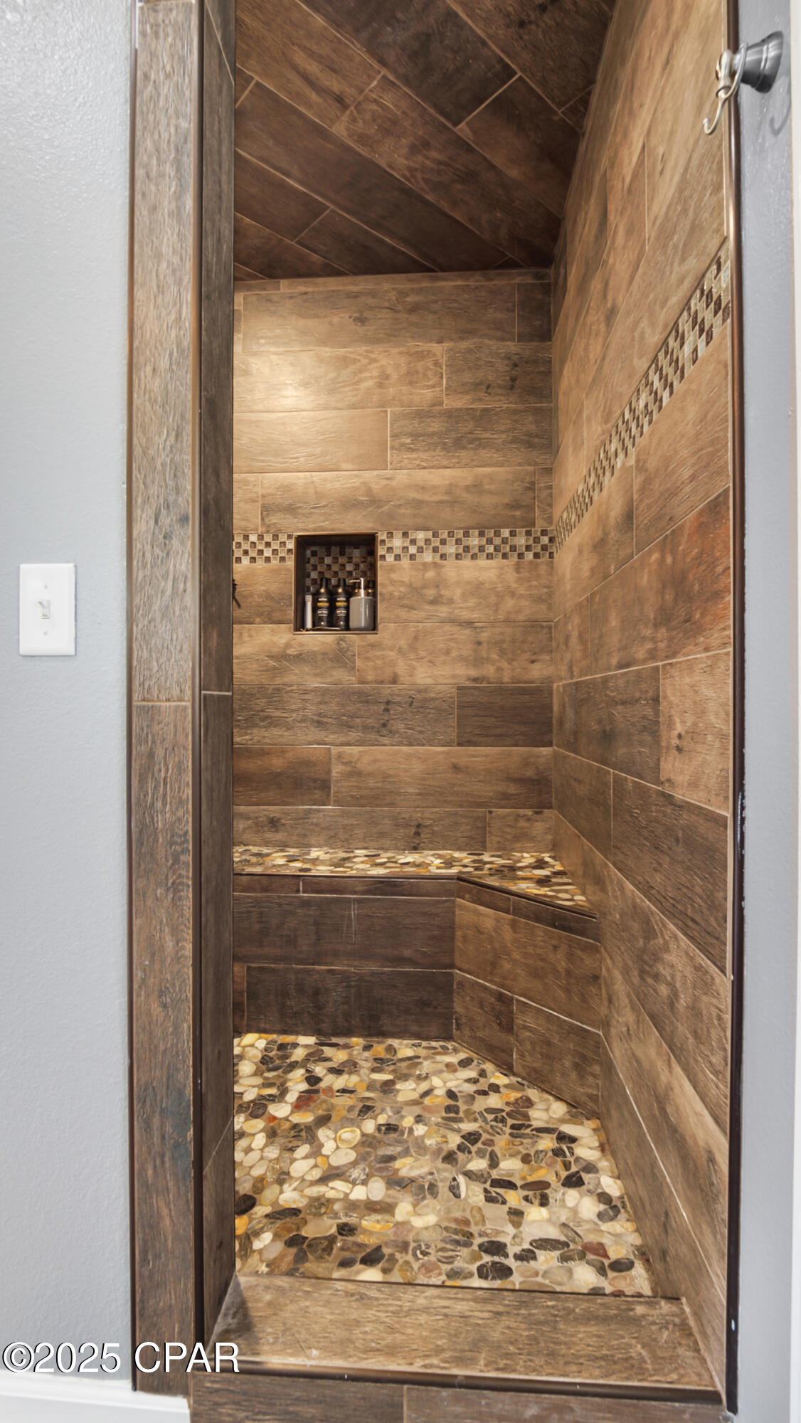 F1qhb E81iure Jb9vwrhgkwaag8z3nmeqwonnmyfow