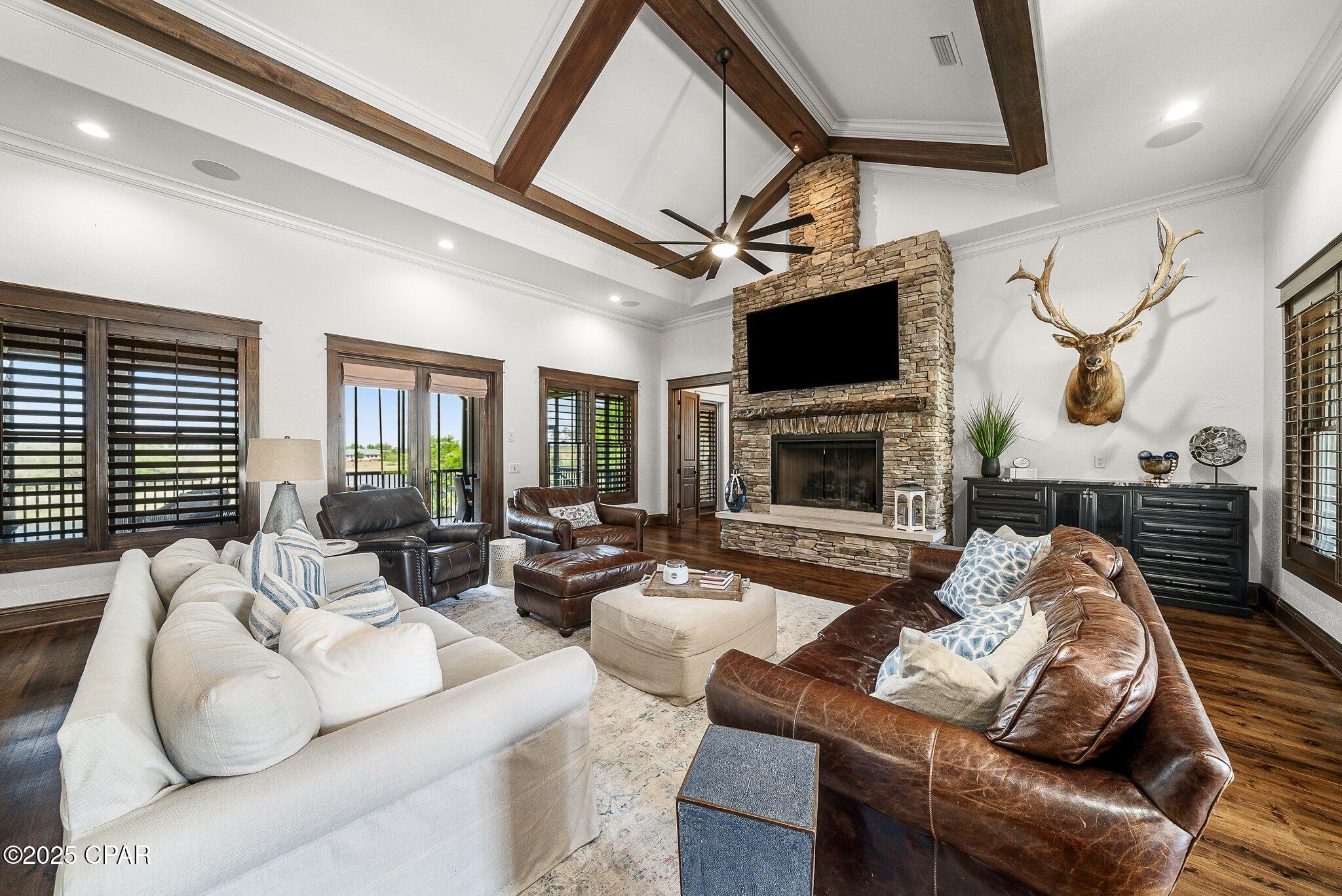 Listing photo id 10 for 2601 Highway 20