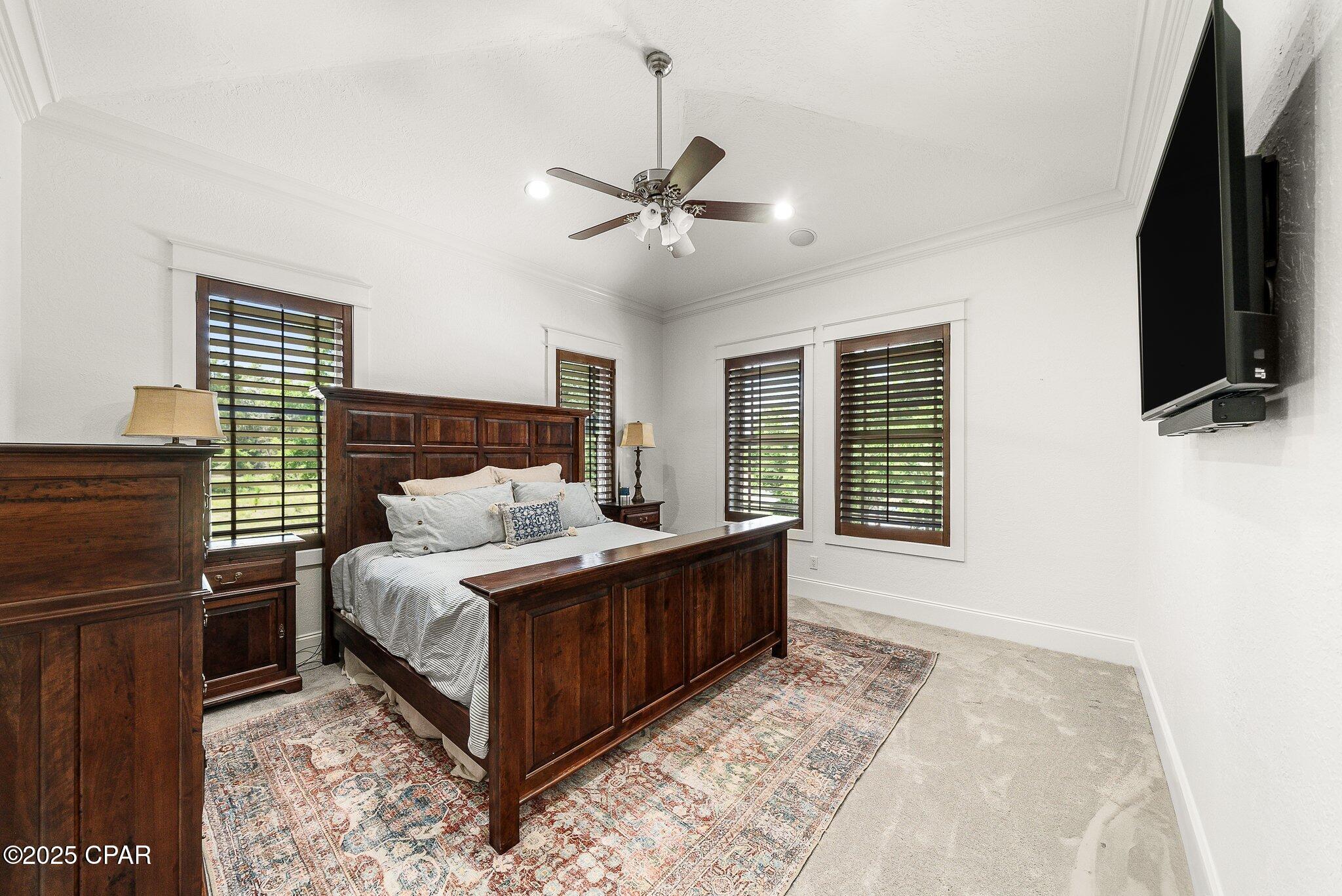 Listing photo id 42 for 2601 Highway 20