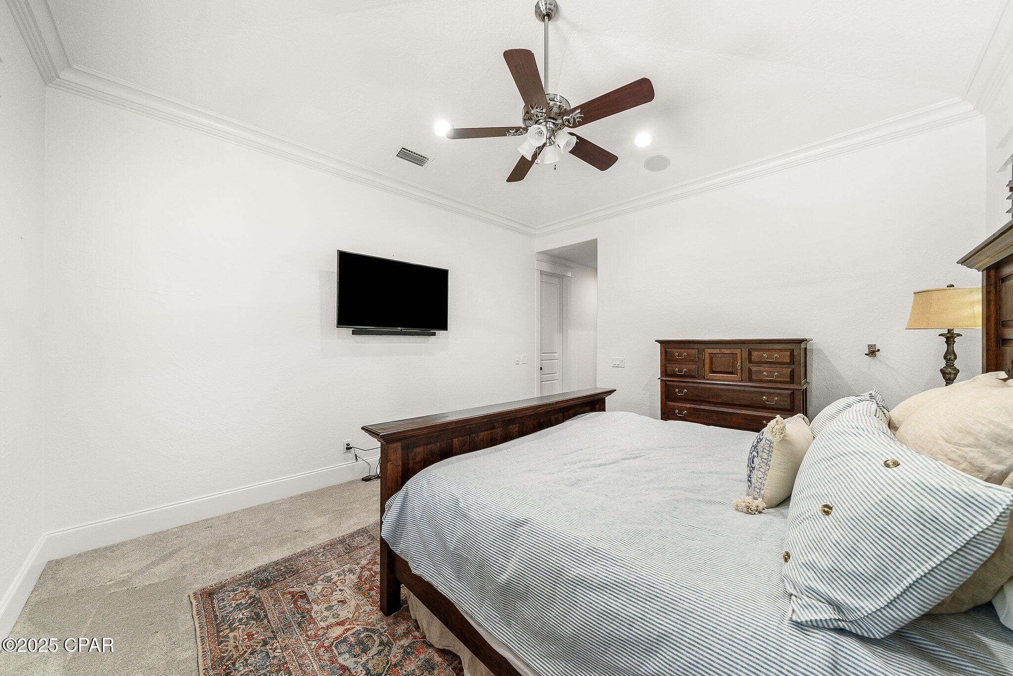 Listing photo id 43 for 2601 Highway 20