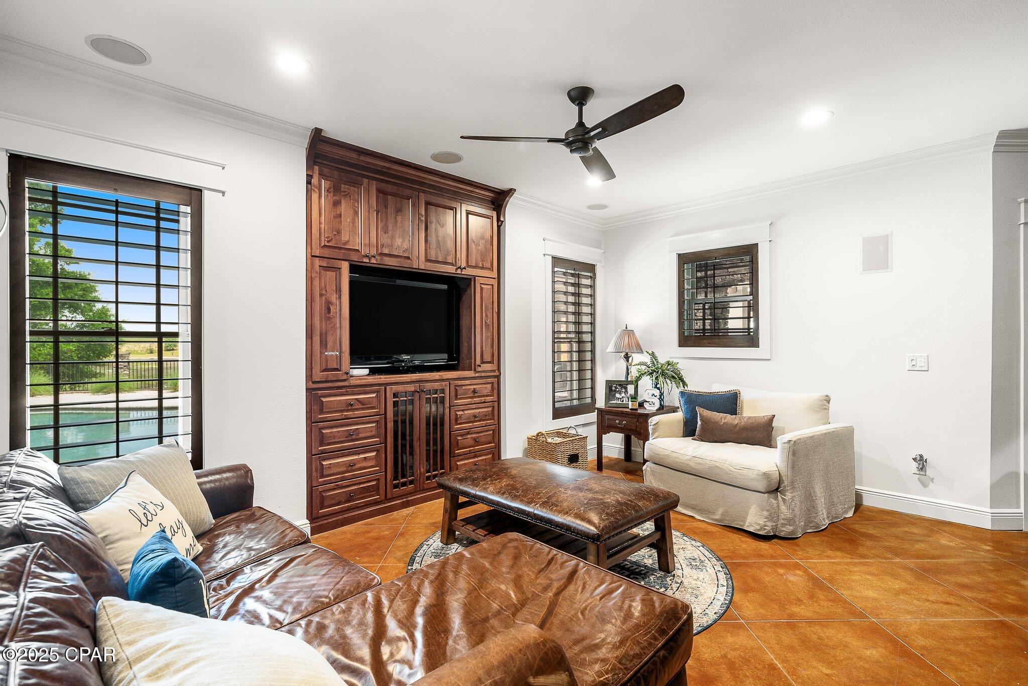 Listing photo id 53 for 2601 Highway 20