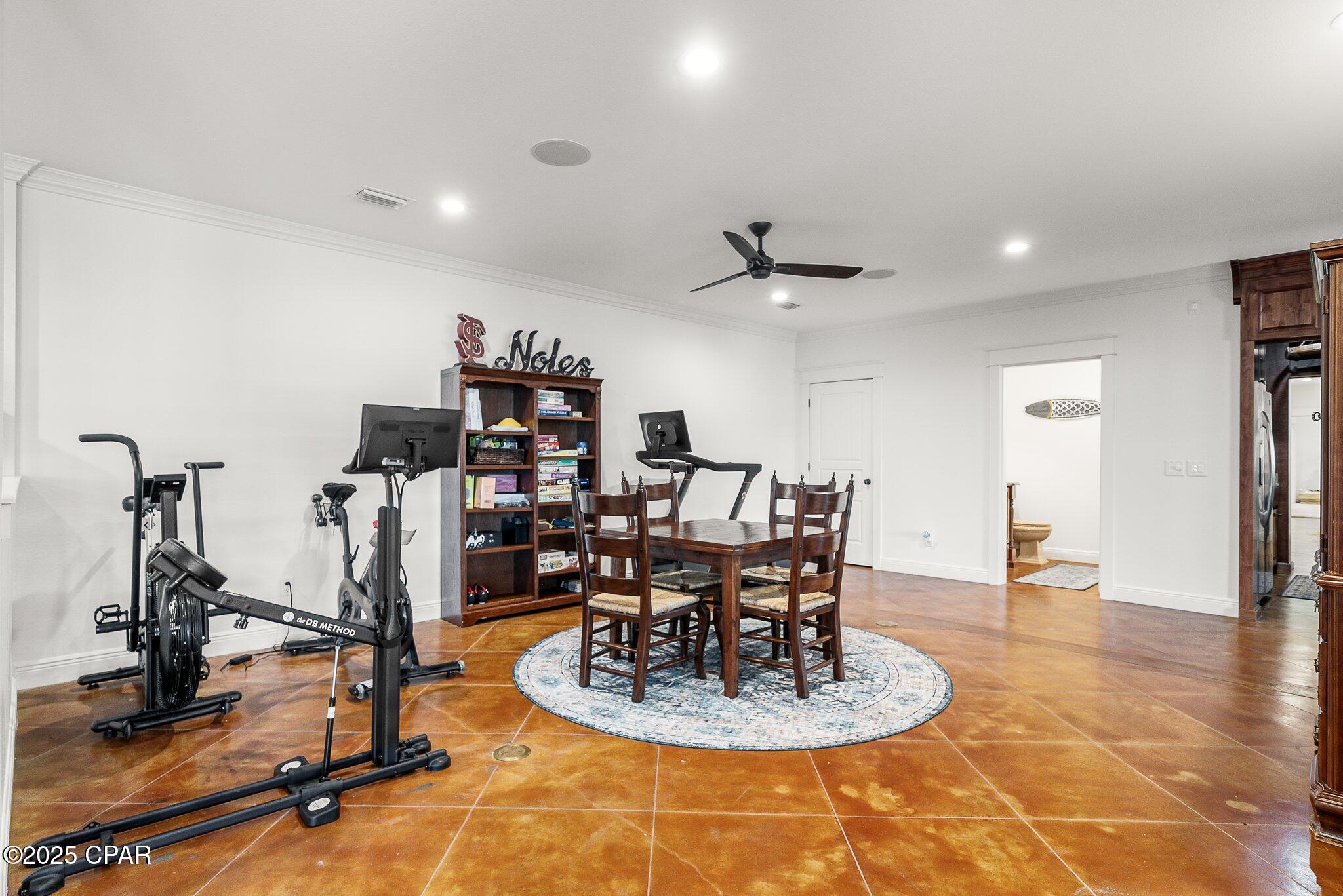 Listing photo id 57 for 2601 Highway 20