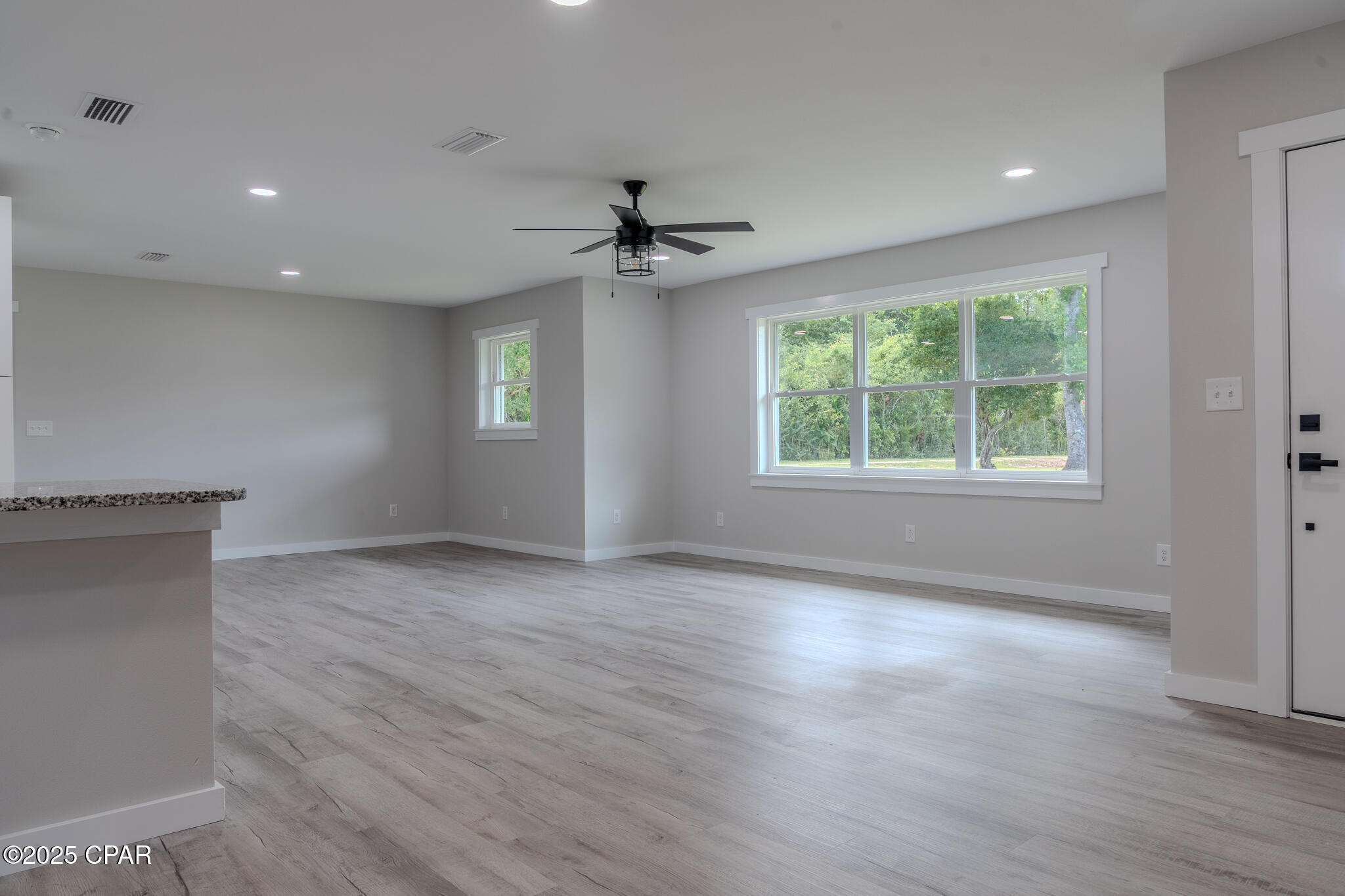 30fa_mlyj_hzz2ecgwilwm1cuz7_cbq_vgj05xivmfy