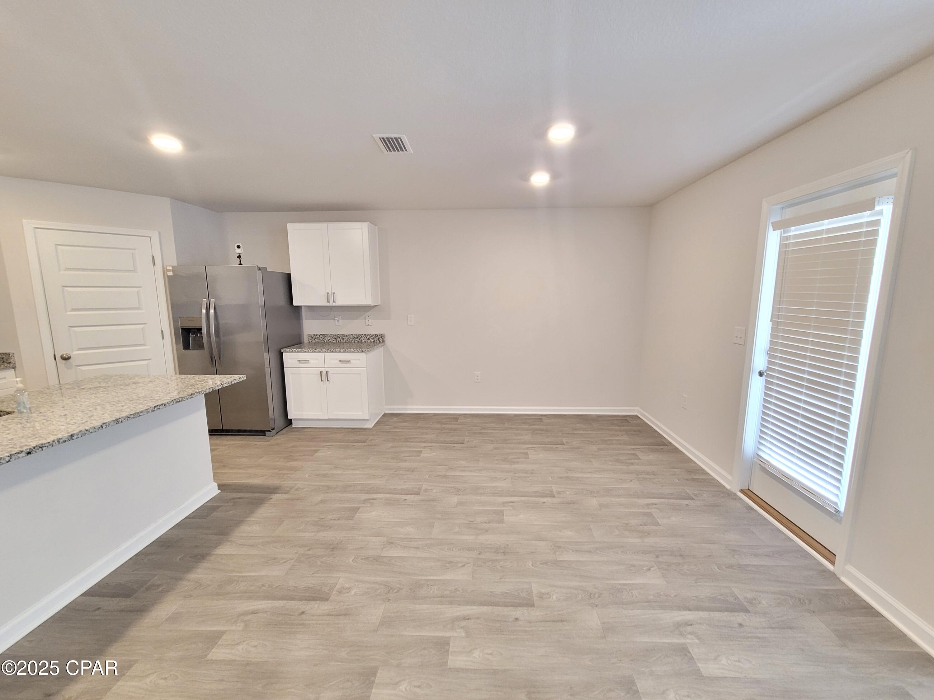 Bw_jlu2gidxeuxtyomcbefrztku7dazmvcalmg1rr C