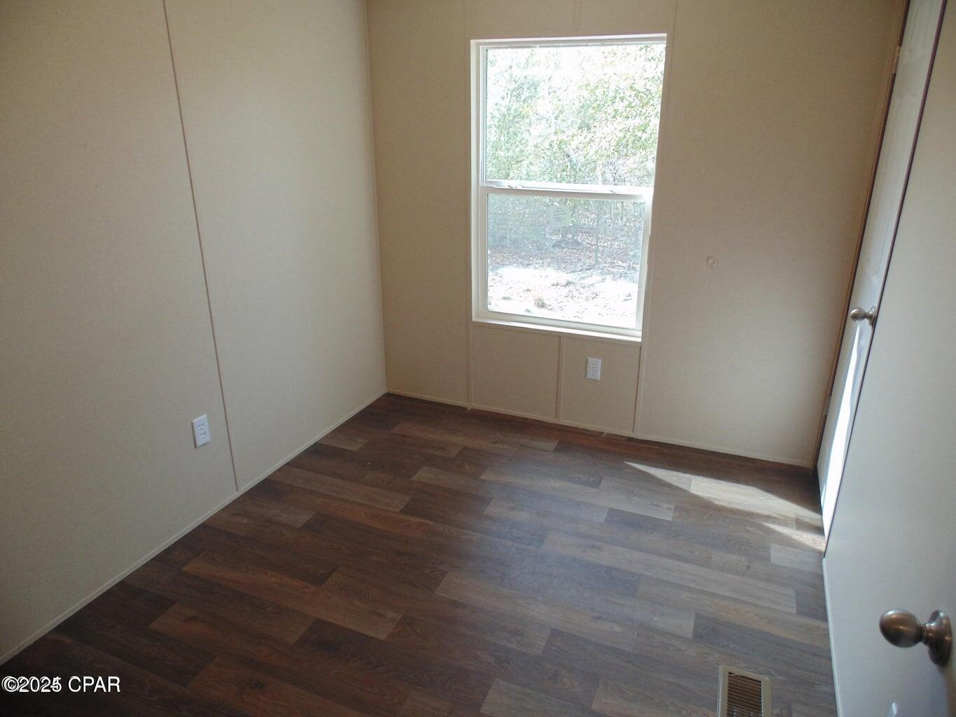 Es8on1yewro3jqmalfzqtjq5vx8yrip7knft1qk9edc