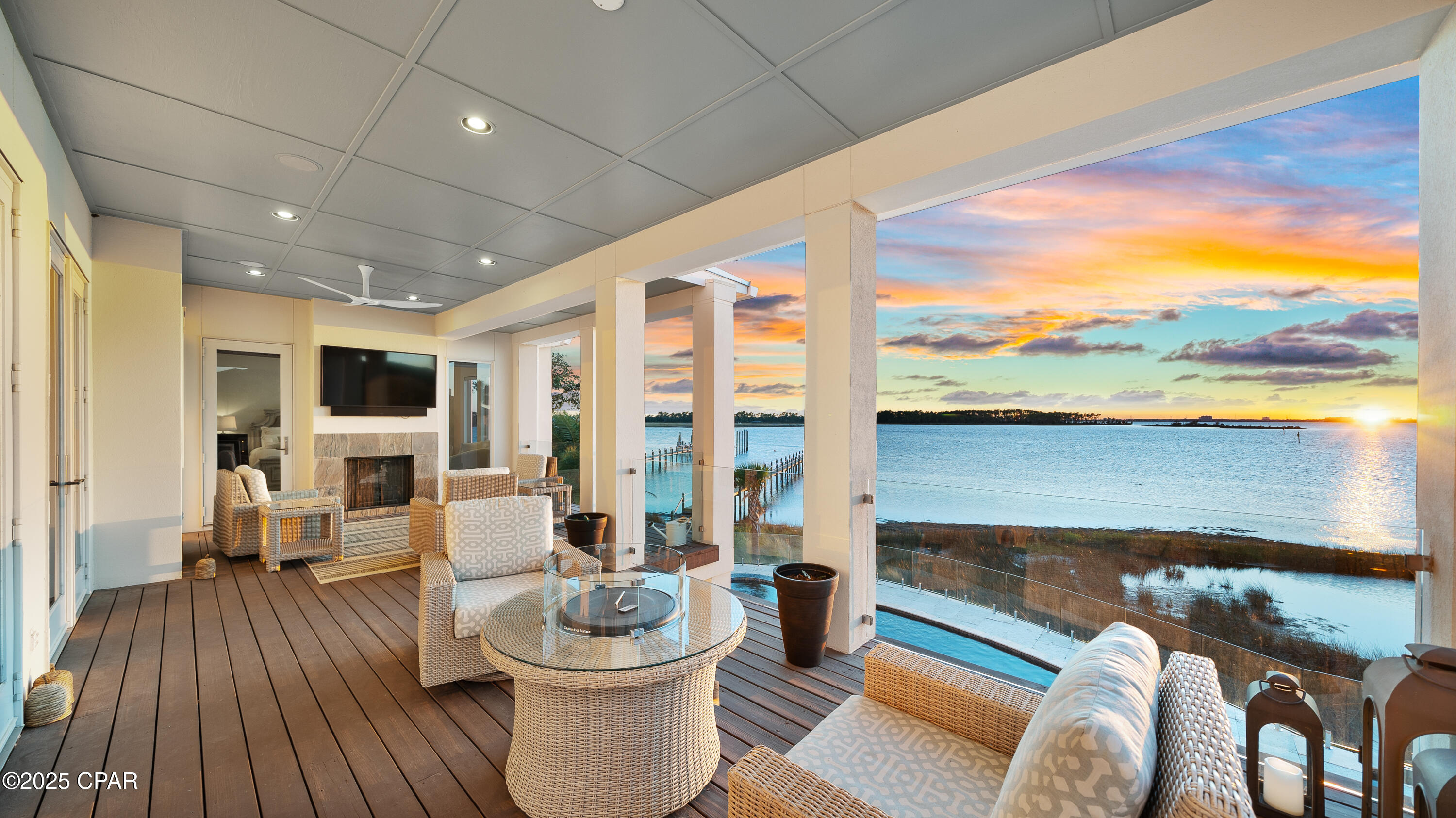 C0w7grygo1hi4o2_ydwgyll9 Qwiqzdnja6t2ljq2iy