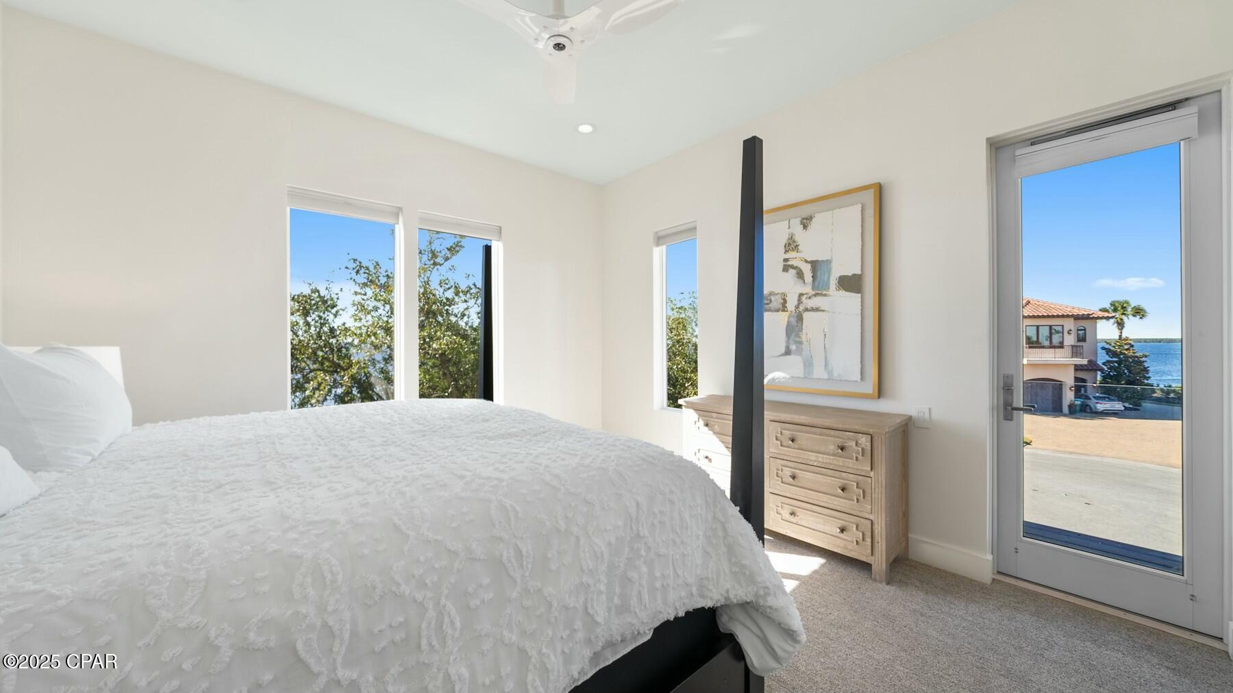 99a3rf1lwy Dltcujunbia1f_ynrpgrayzmta7fl9fs