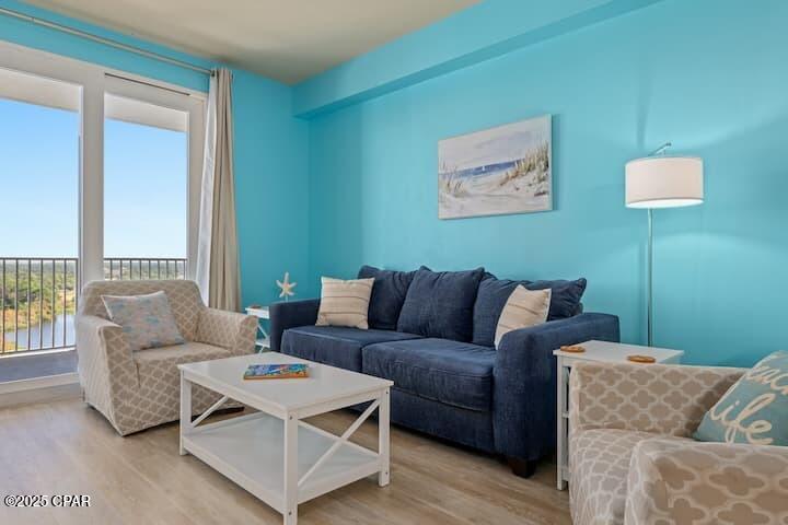 7e_ygx8qk1mvdfzgcxtp0 19e002wypbbq8hesqjnkq