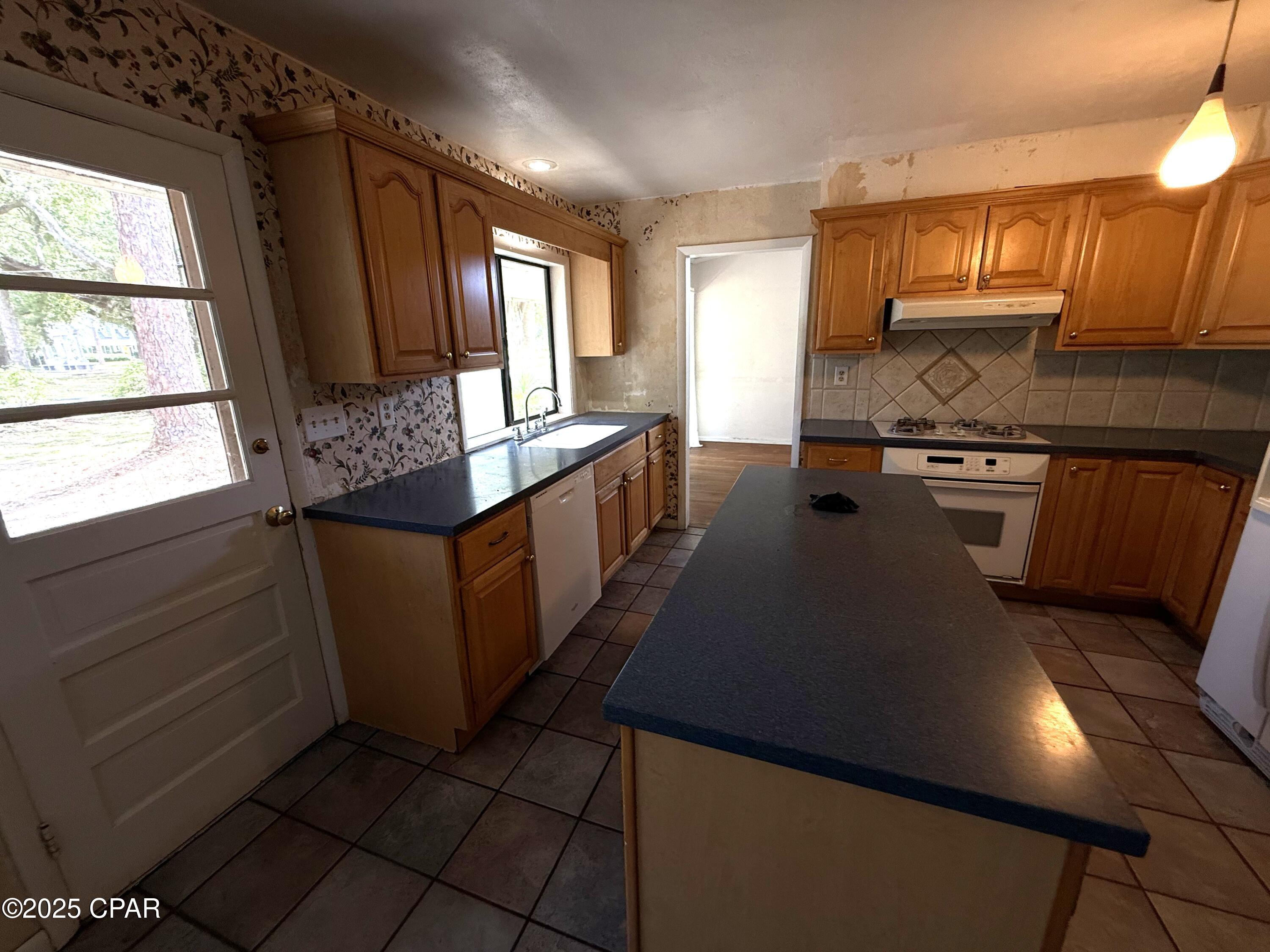 Acoqimd9leok_ Waxt0gjuislfsi8i1szojnndv_thu