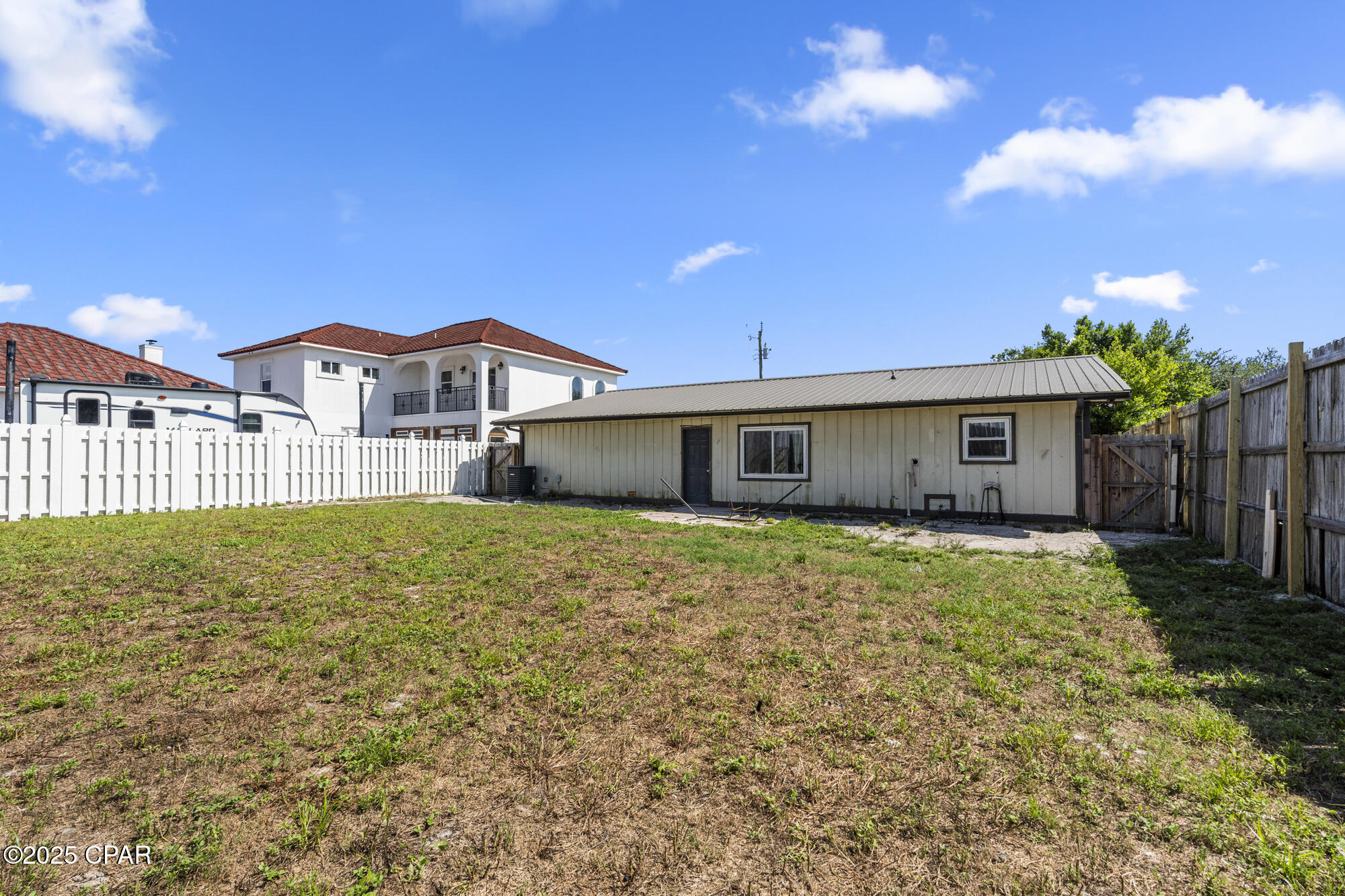 Image 31 For 16812 Castile Avenue