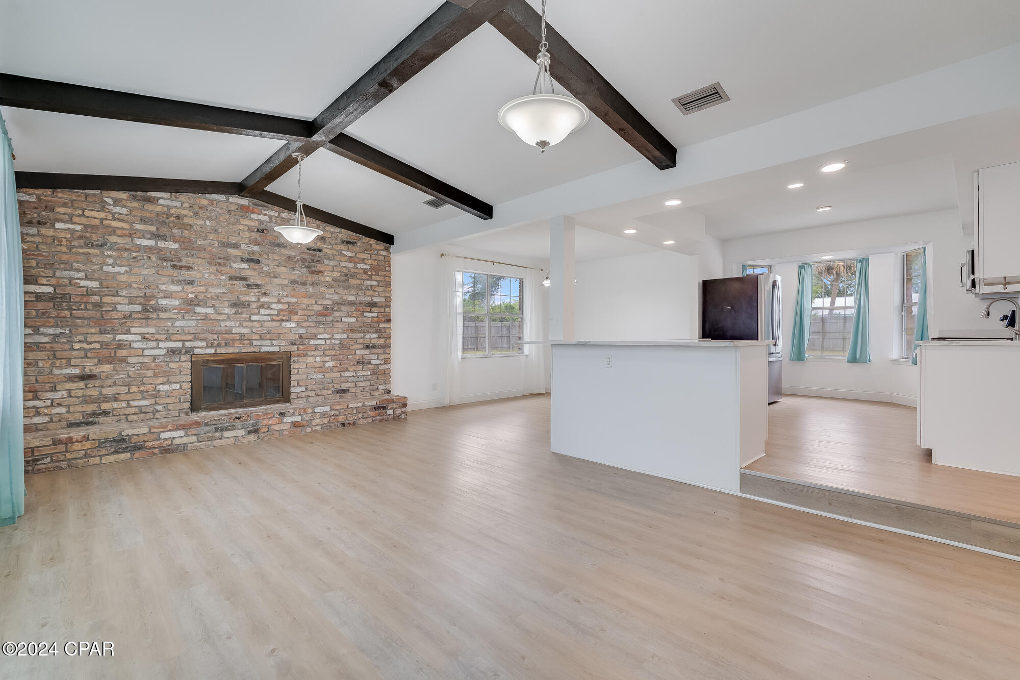 Image 4 For 7439 Oak Ridge Drive