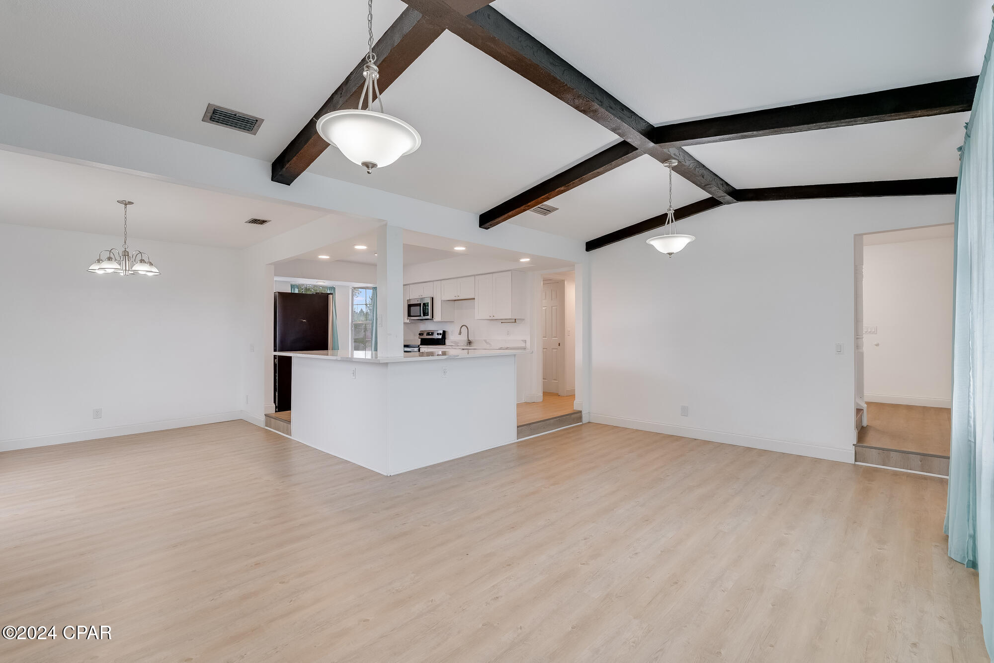 Image 6 For 7439 Oak Ridge Drive