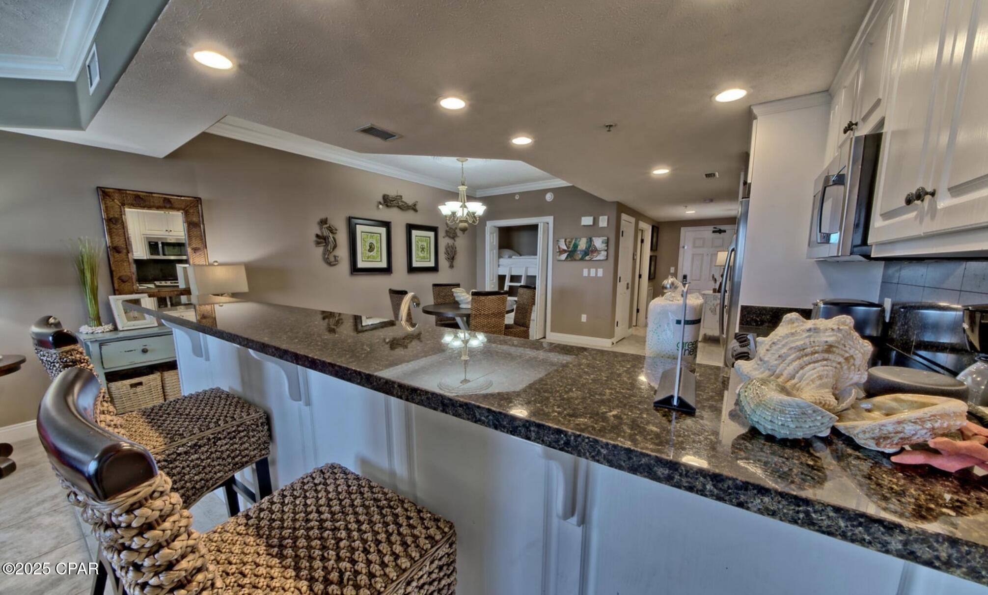 Image 6 For 5004 Thomas Drive 1806