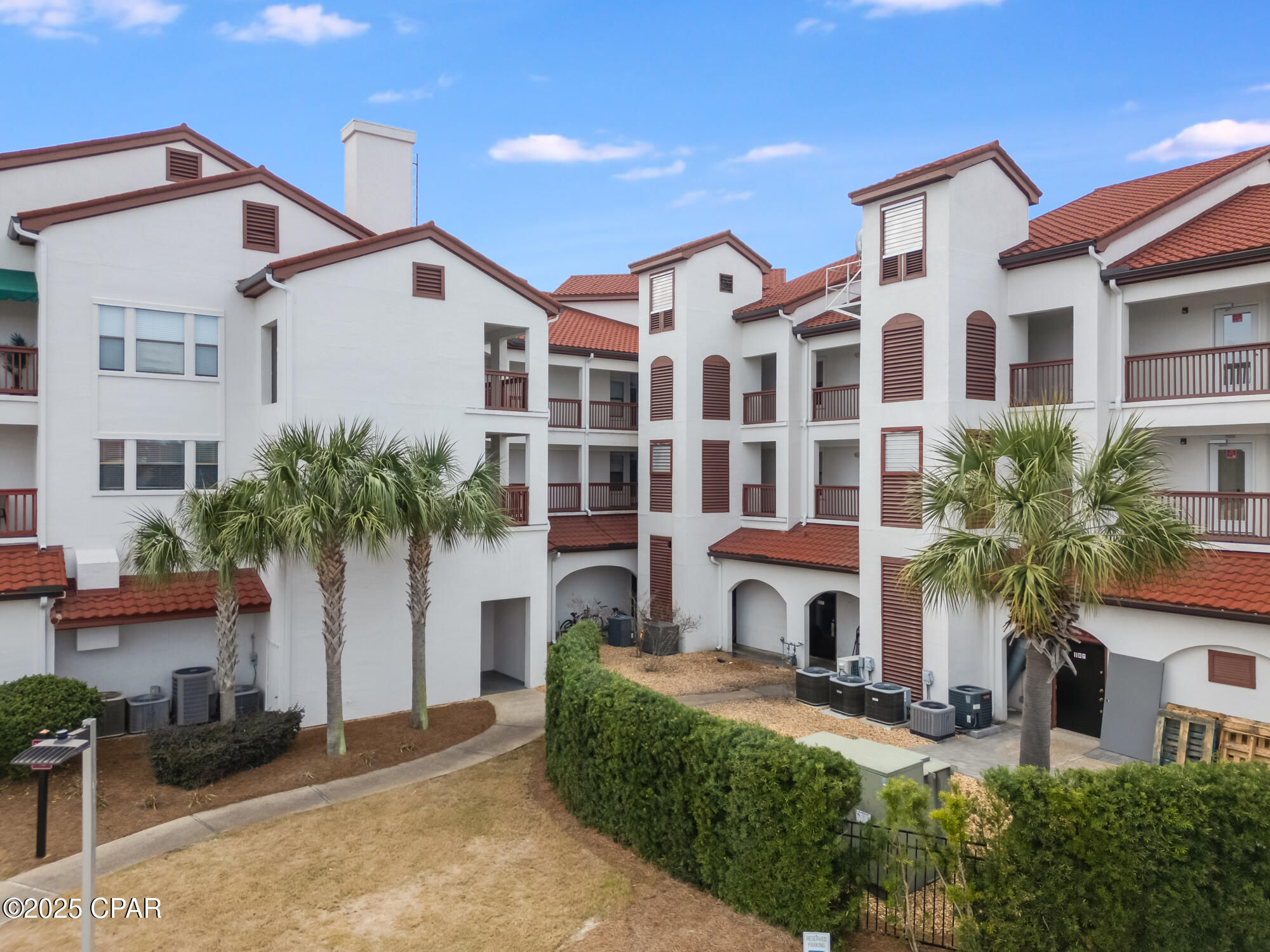 Ljczrsbvgkckjybrnj2pwzaxuoau10_e_eyosponceg