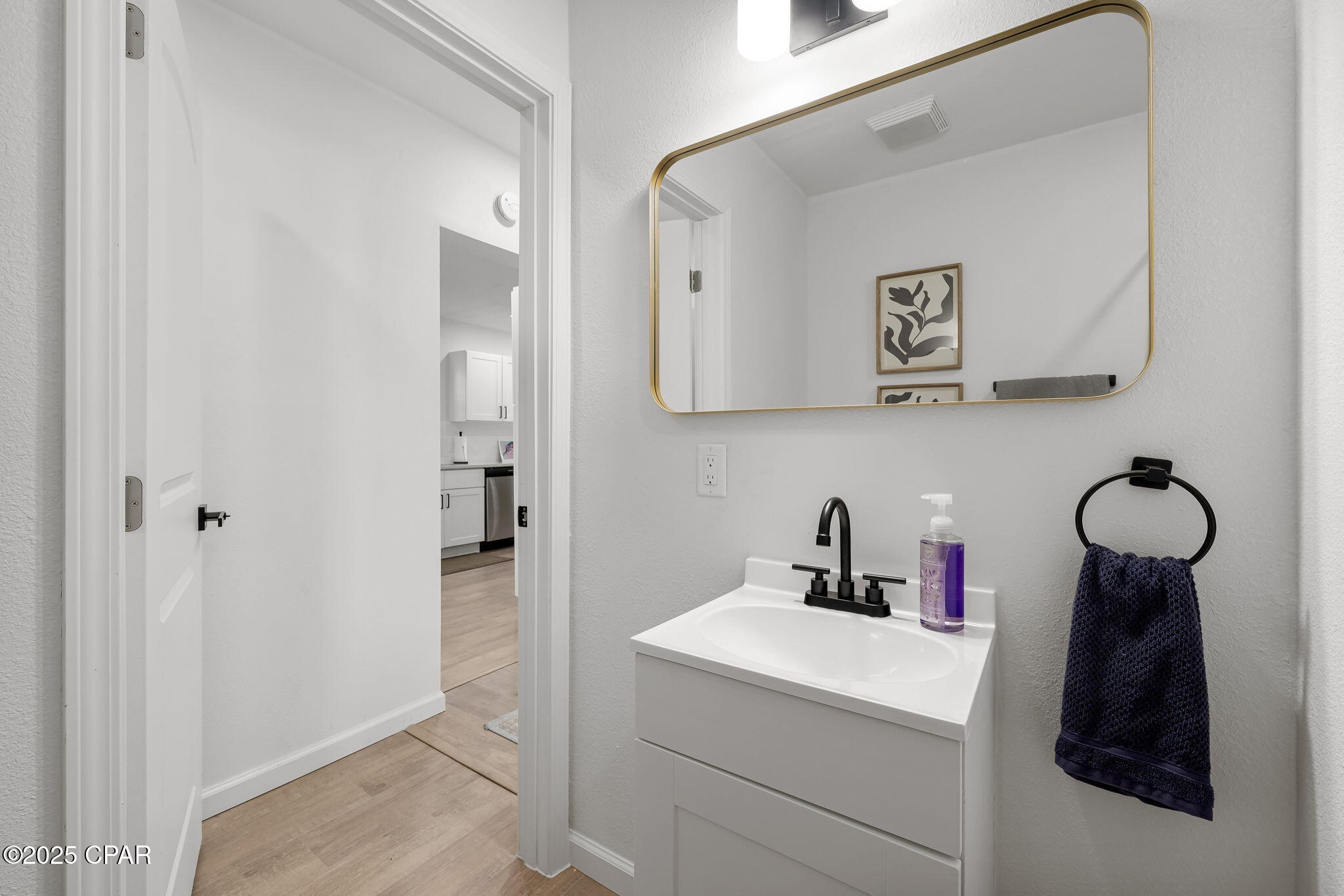 Q1ggentnekytba7w8n6til471a8vpv304l_kgzpvi 8