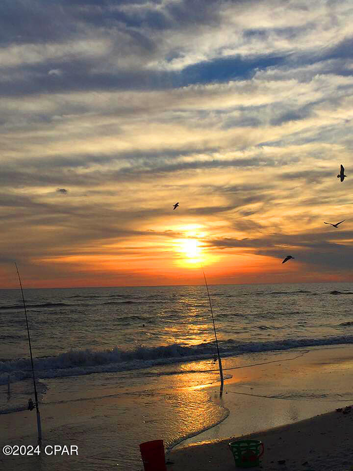 Image 45 For 320 Moonrise Avenue