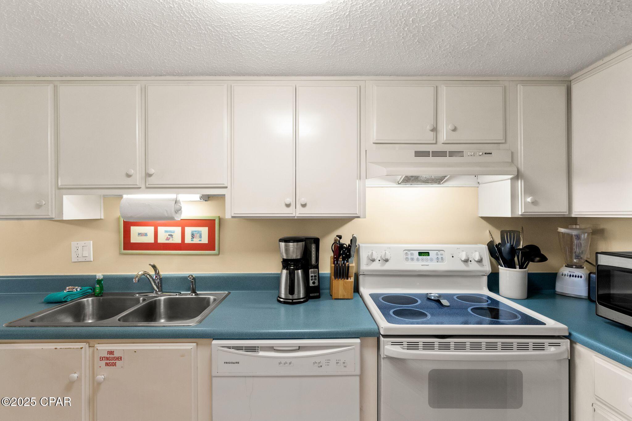 K5e6q368gym8_dpwvjzsle Ux1dj1q_tm6mqoi8dojm