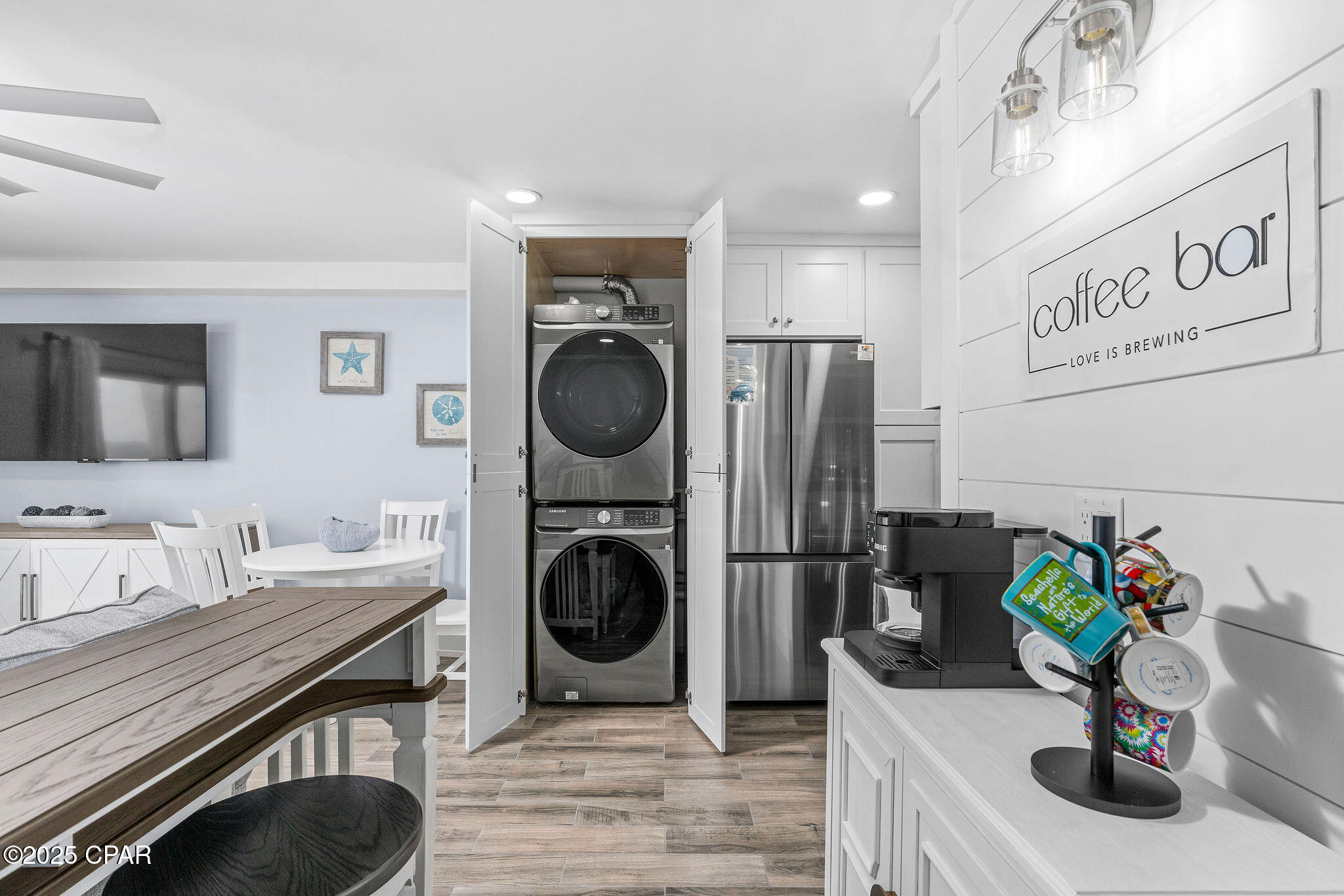 Image 11 For 8743 Thomas Drive 1110