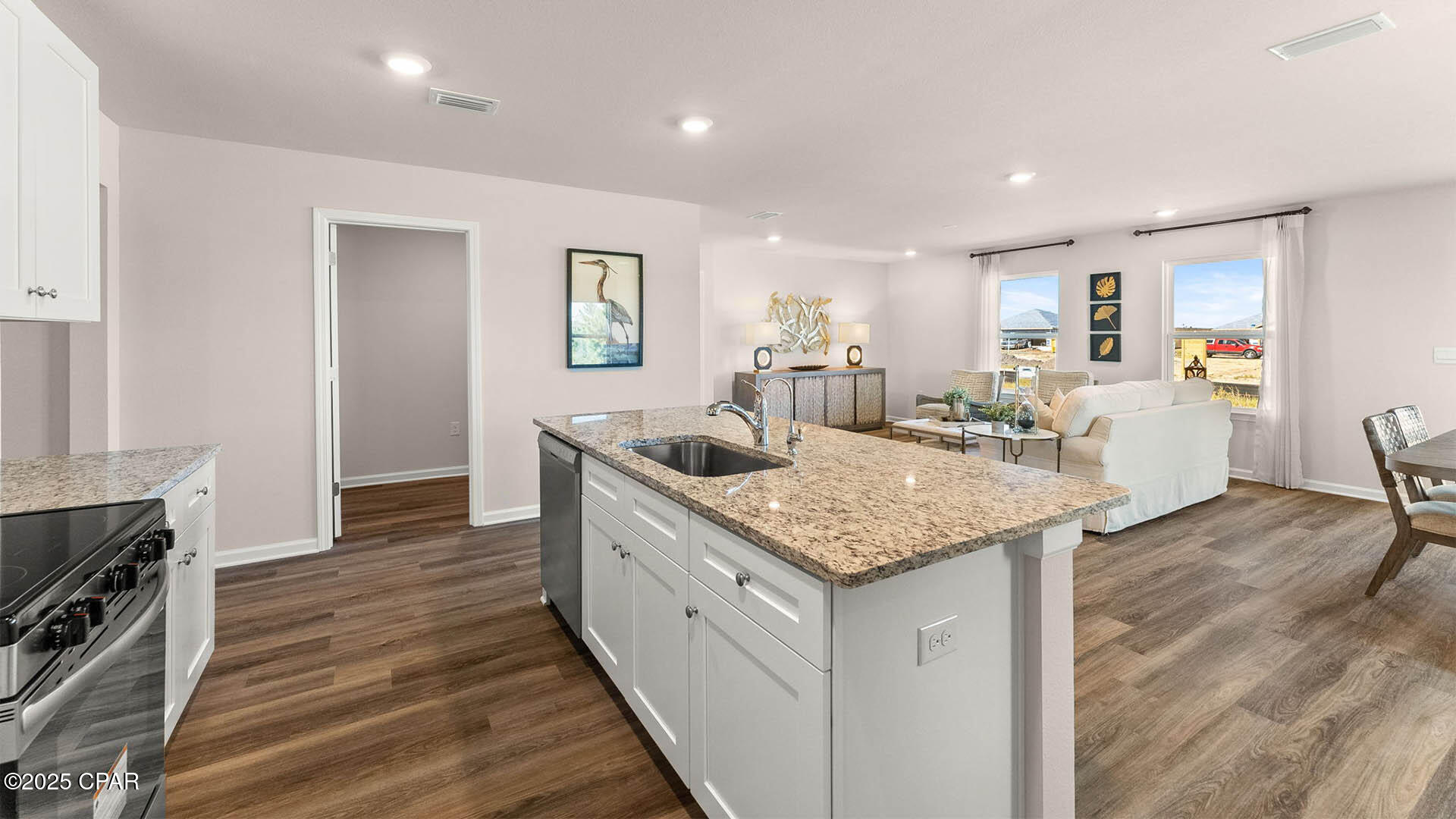 Z Idpkcdom9_lv3gasidtvf6cuzr8m3m8mosgaaj__a