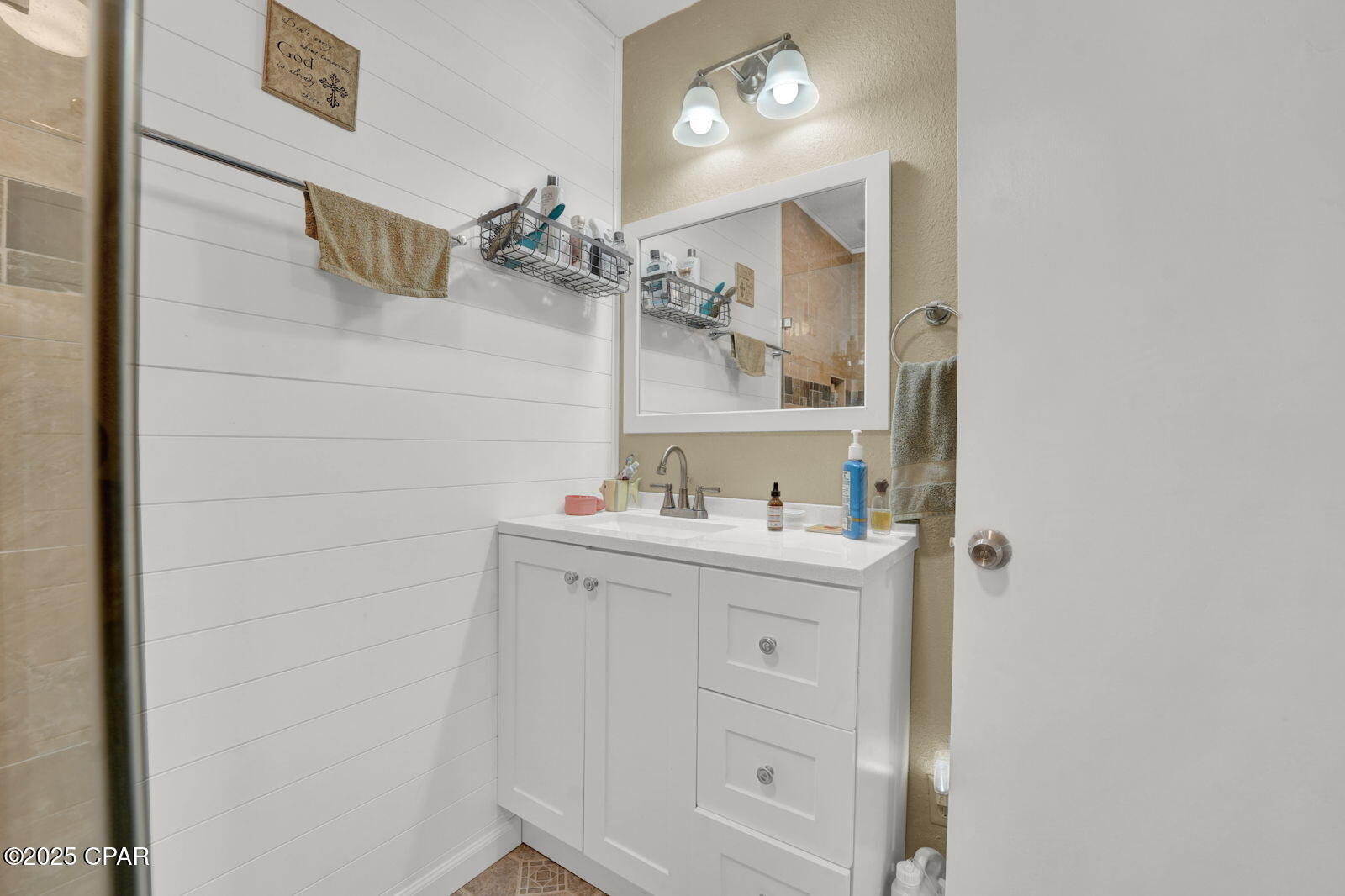 Wxnlisezoyg15ebpvh2g10iq5ubsr Fiavaqaczq Le