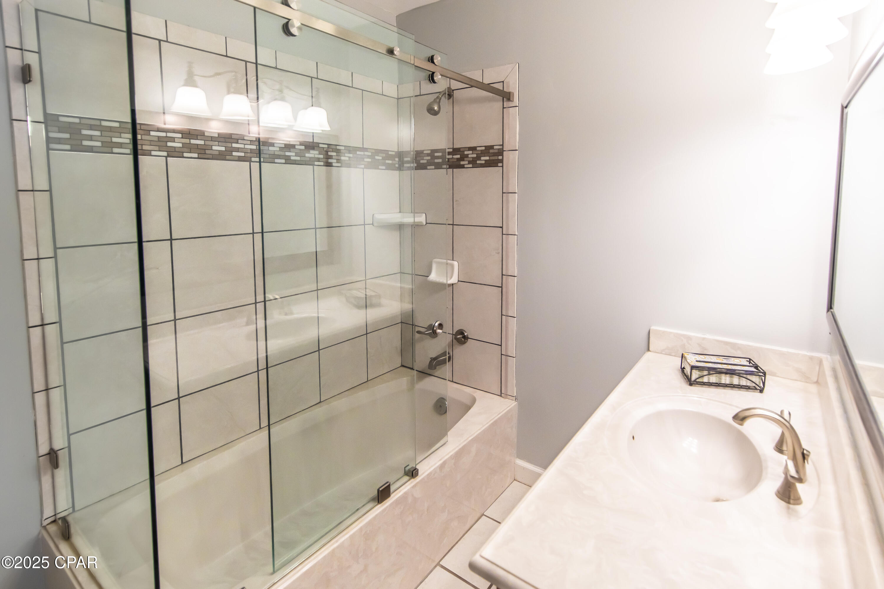 9qvxovjfcyp5yftuq5ng601geruqm6p2c9cjeev7fae