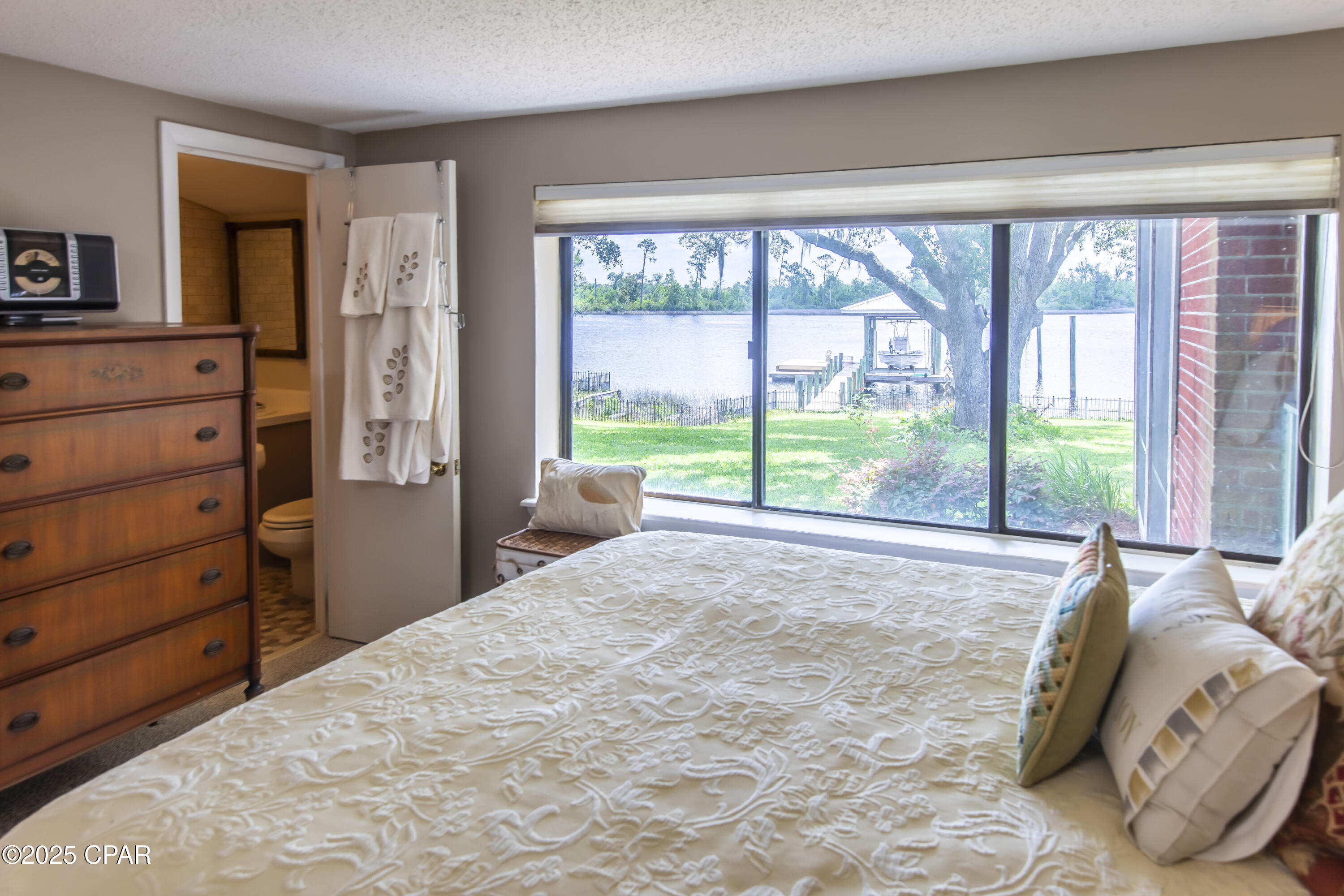 Izxicum4wrrqf_d8wlw Va5v 99xxhe3eqc3ekx_psq