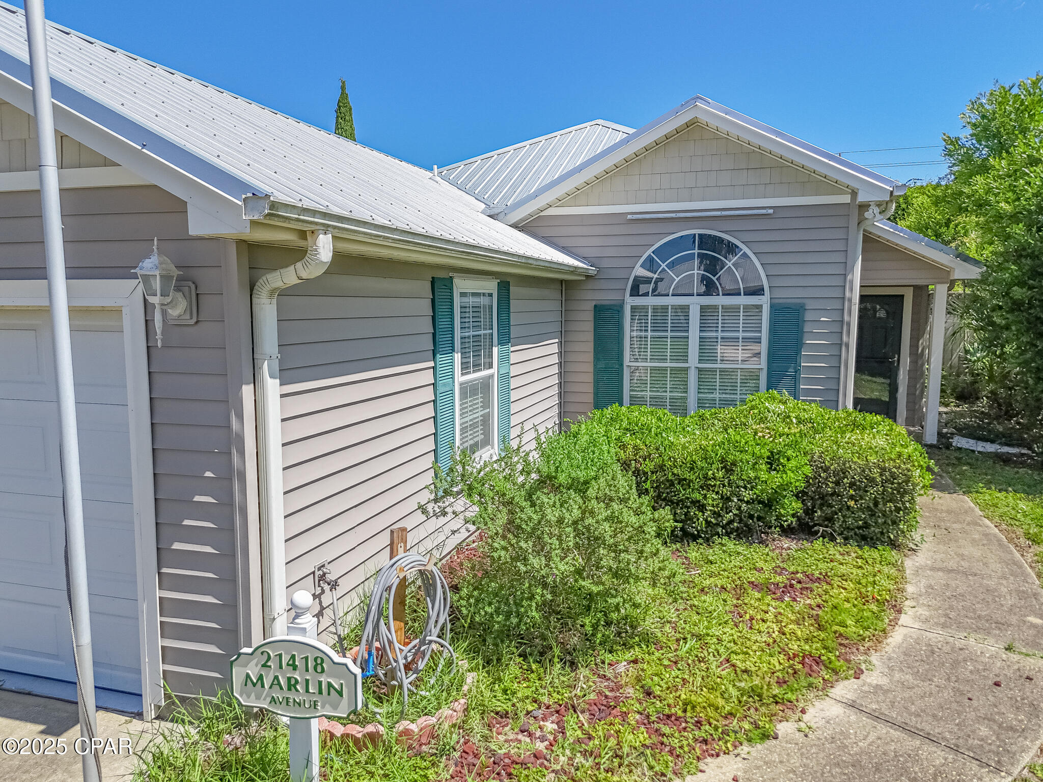 Image 4 For 21418 Marlin Avenue