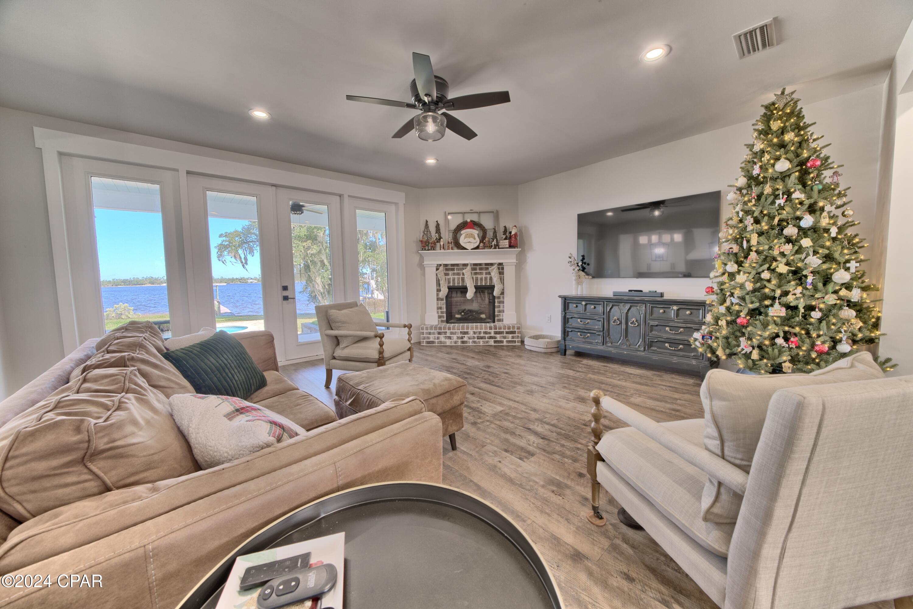 Coh3pzyf4si8vlra2htnxeqjak6zqjniuio36f Rnoe