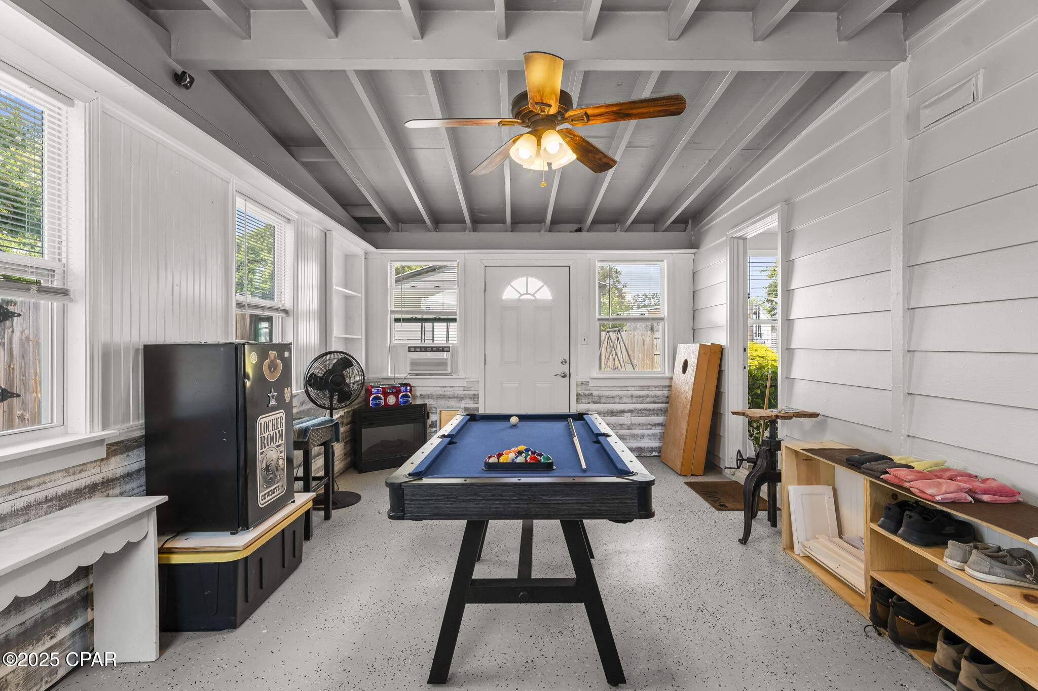 _tb_s44uqt8r1w1qnwxhxarwv8ijqrel2mivbokcowe