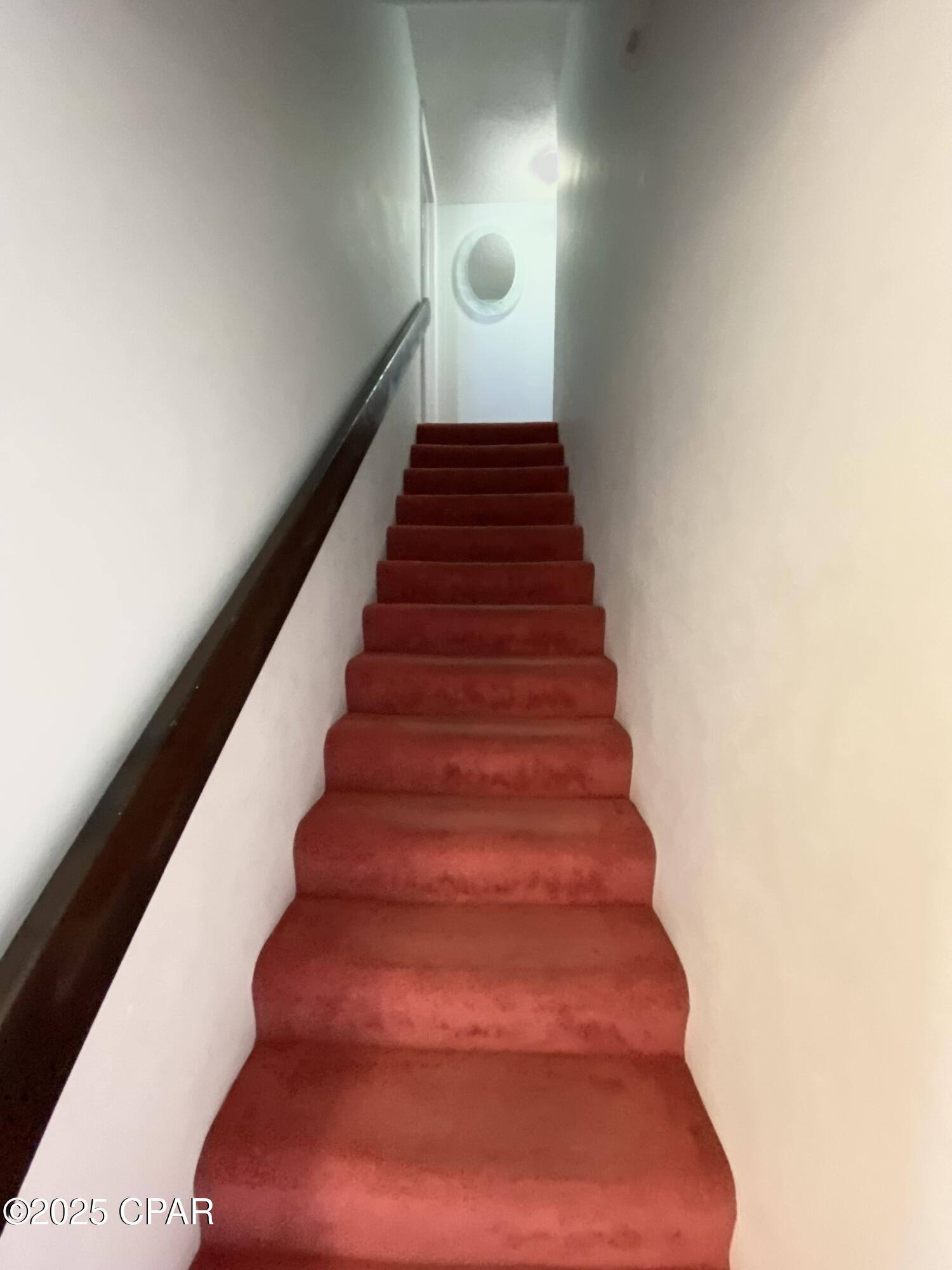 2c7n_xqrlgfpxylenrzyg2j8b Pg Xvvifbkwvvfpge