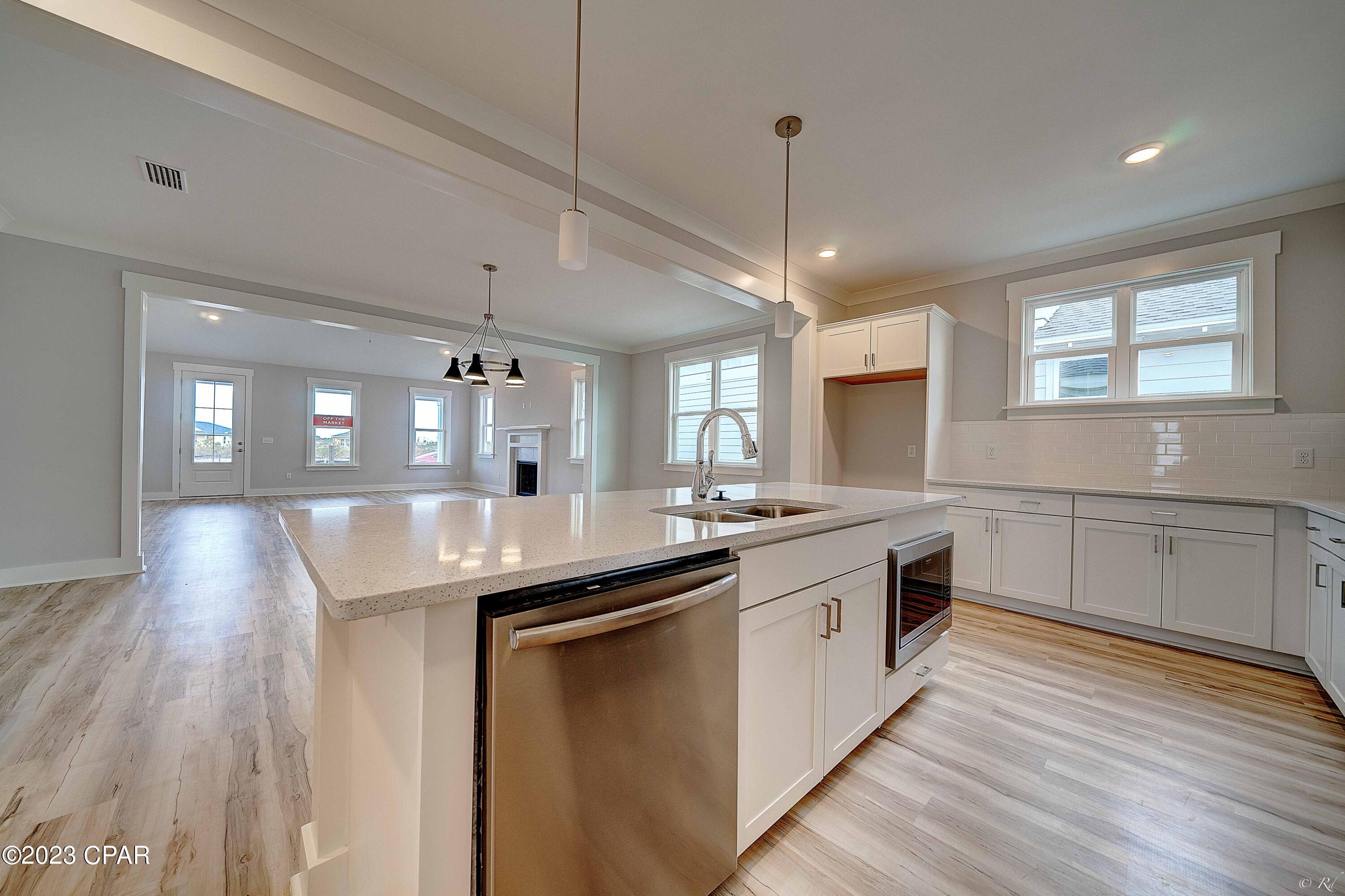 Rhs1qr9_qmbry0iolpjqtvwzwdbtcpgt5ia1e2s9t0u