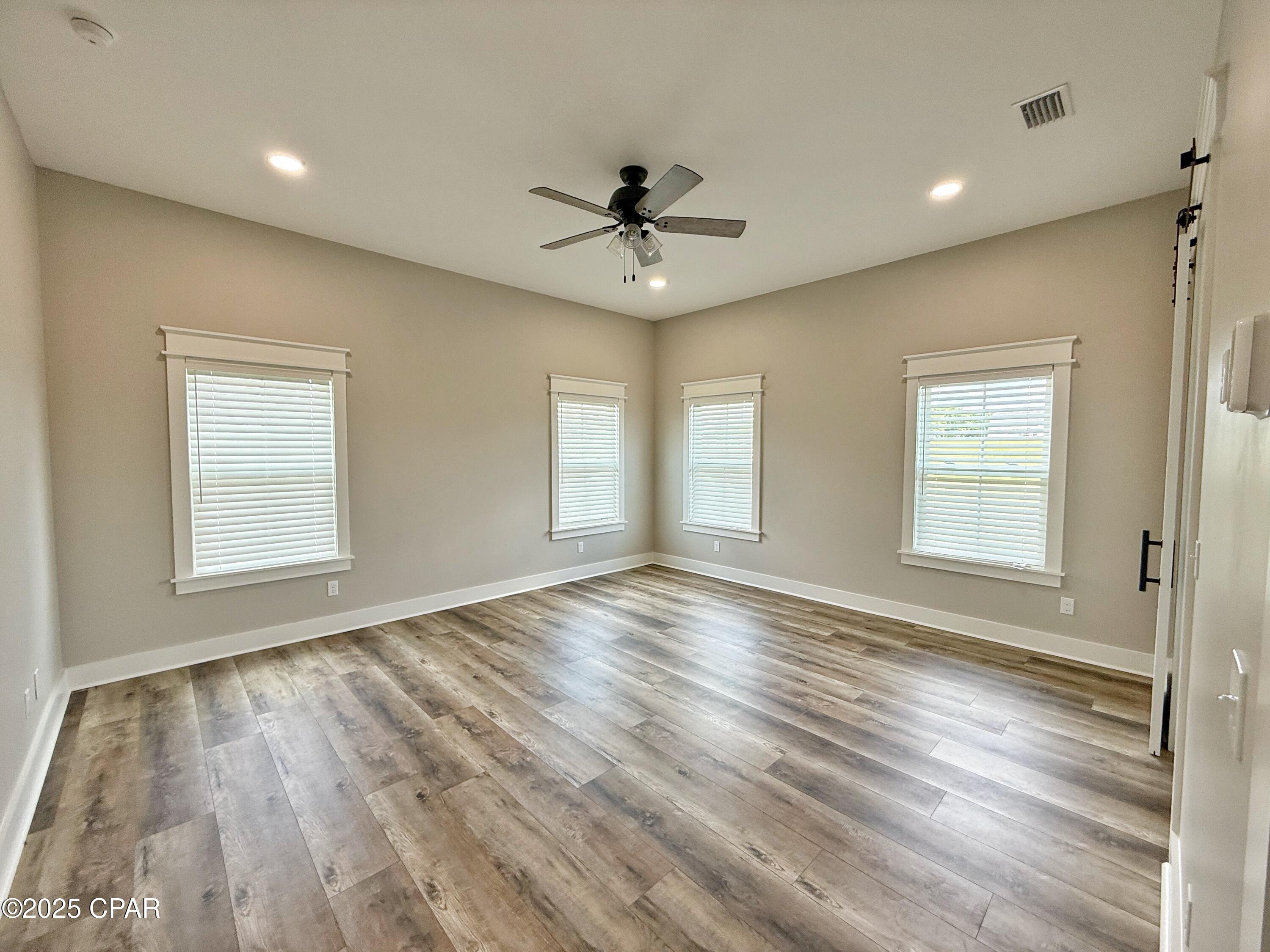 Image 19 For 3391 Grey Oak Way