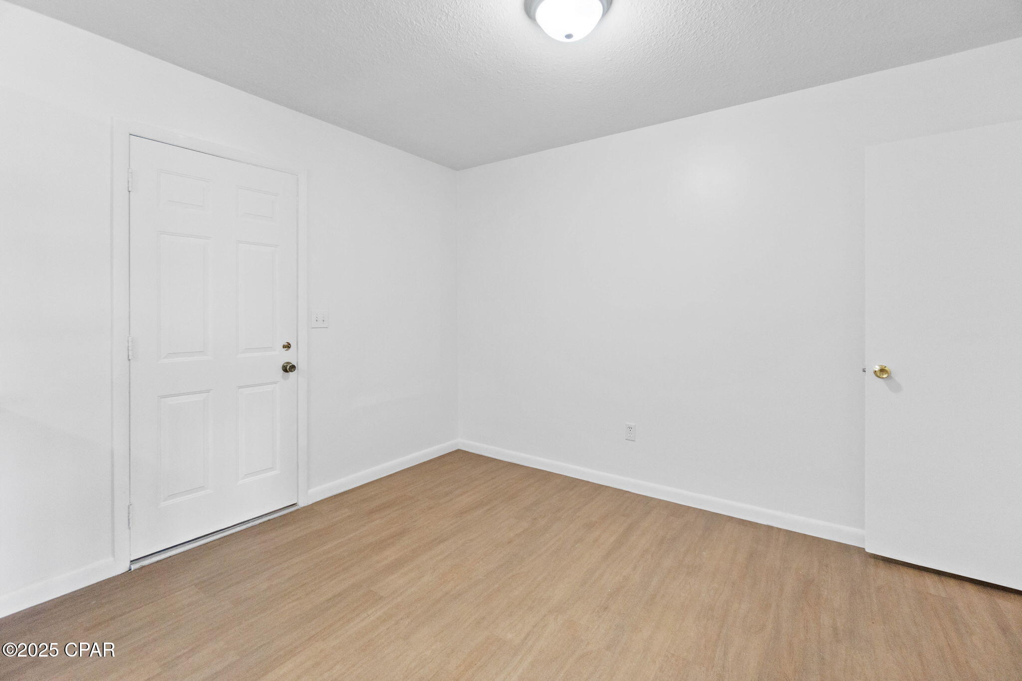 Yxpedut4u25vlziayp5yfkzw3lcxsjq3nr2bullw09y