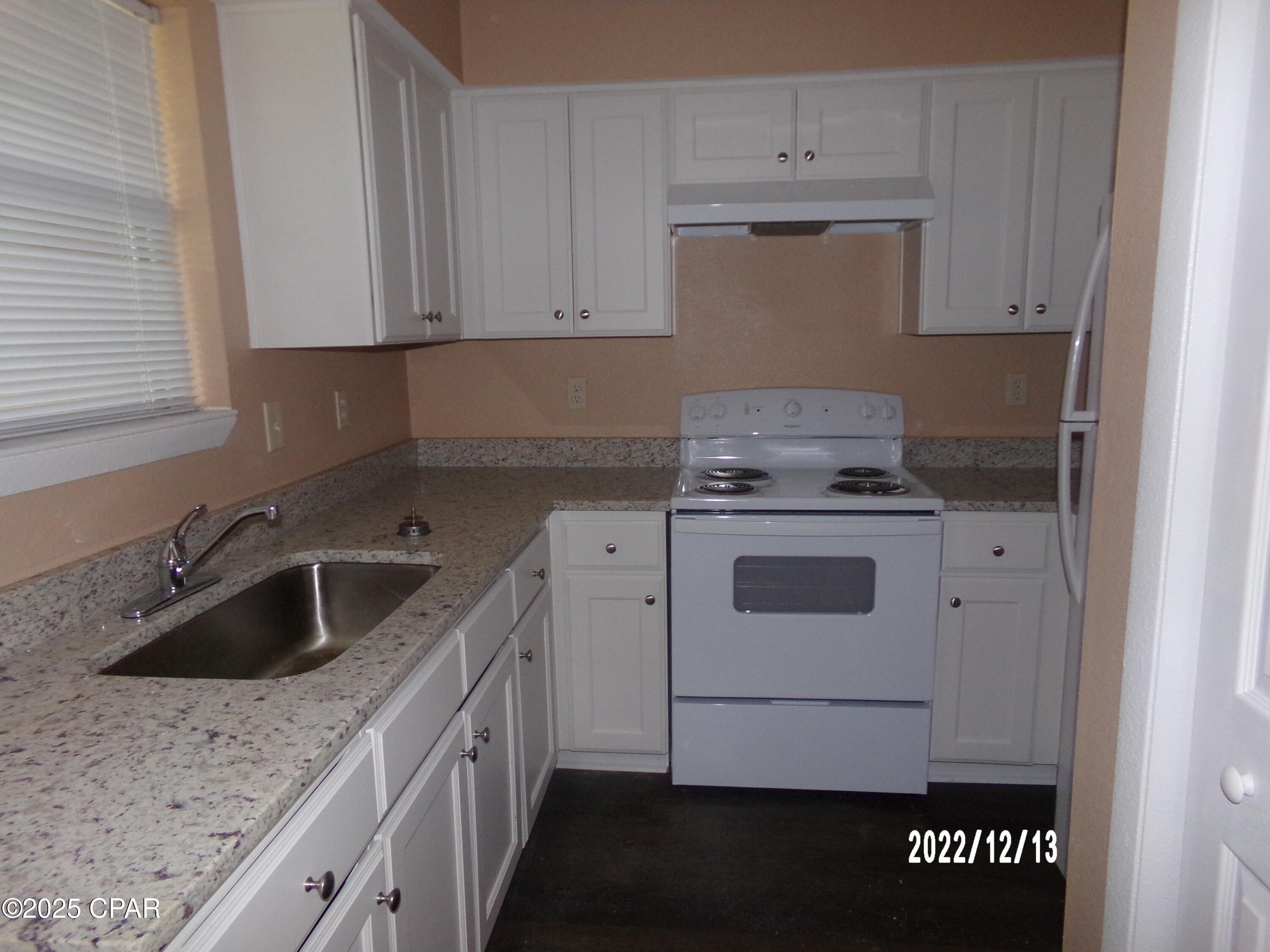 Image 3 For 5707 Lake Drive 2