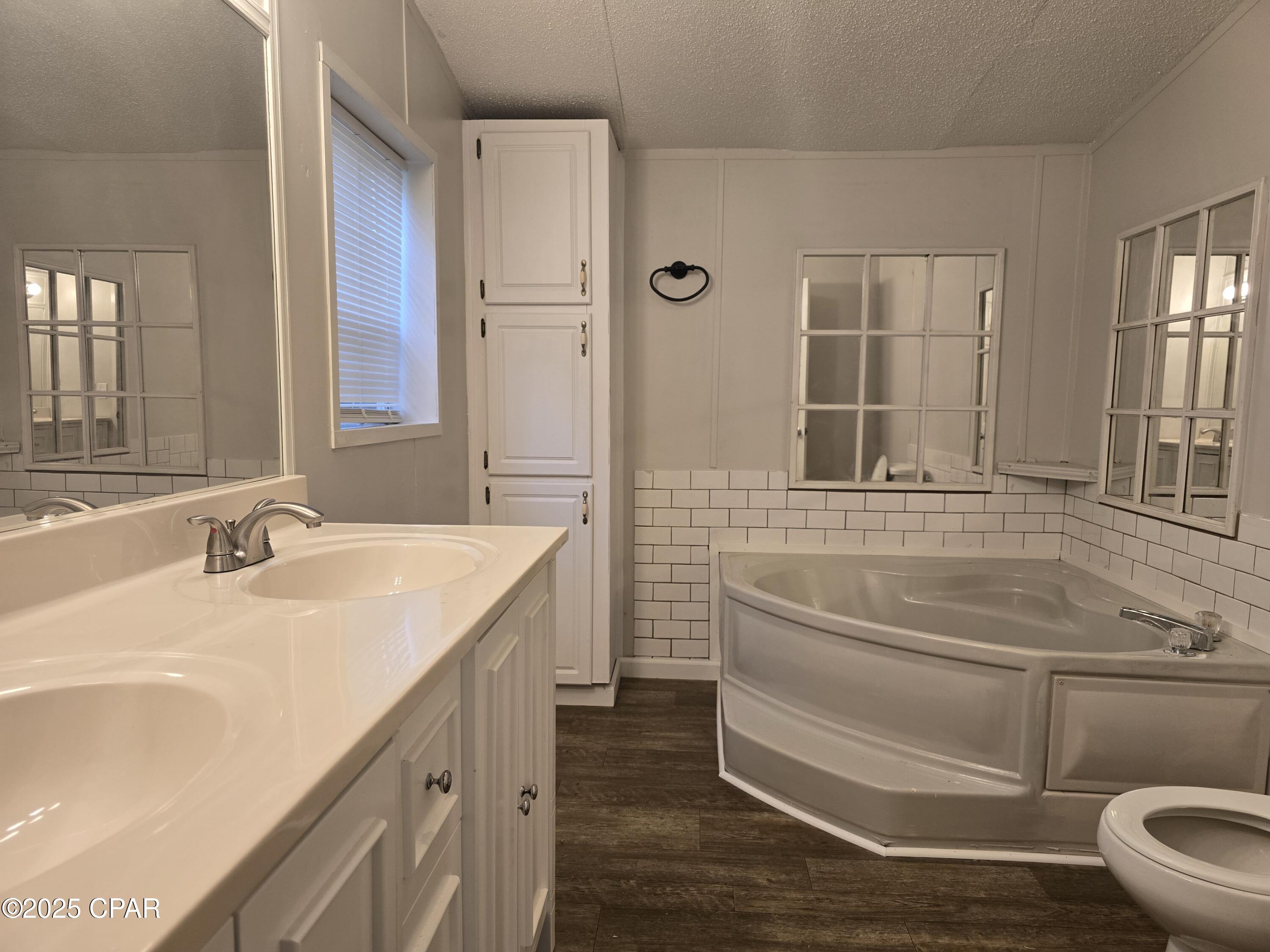 Z1arhlh6yfw1iqhzdki4cpnuxbymetr3pf6qmqg0jqk