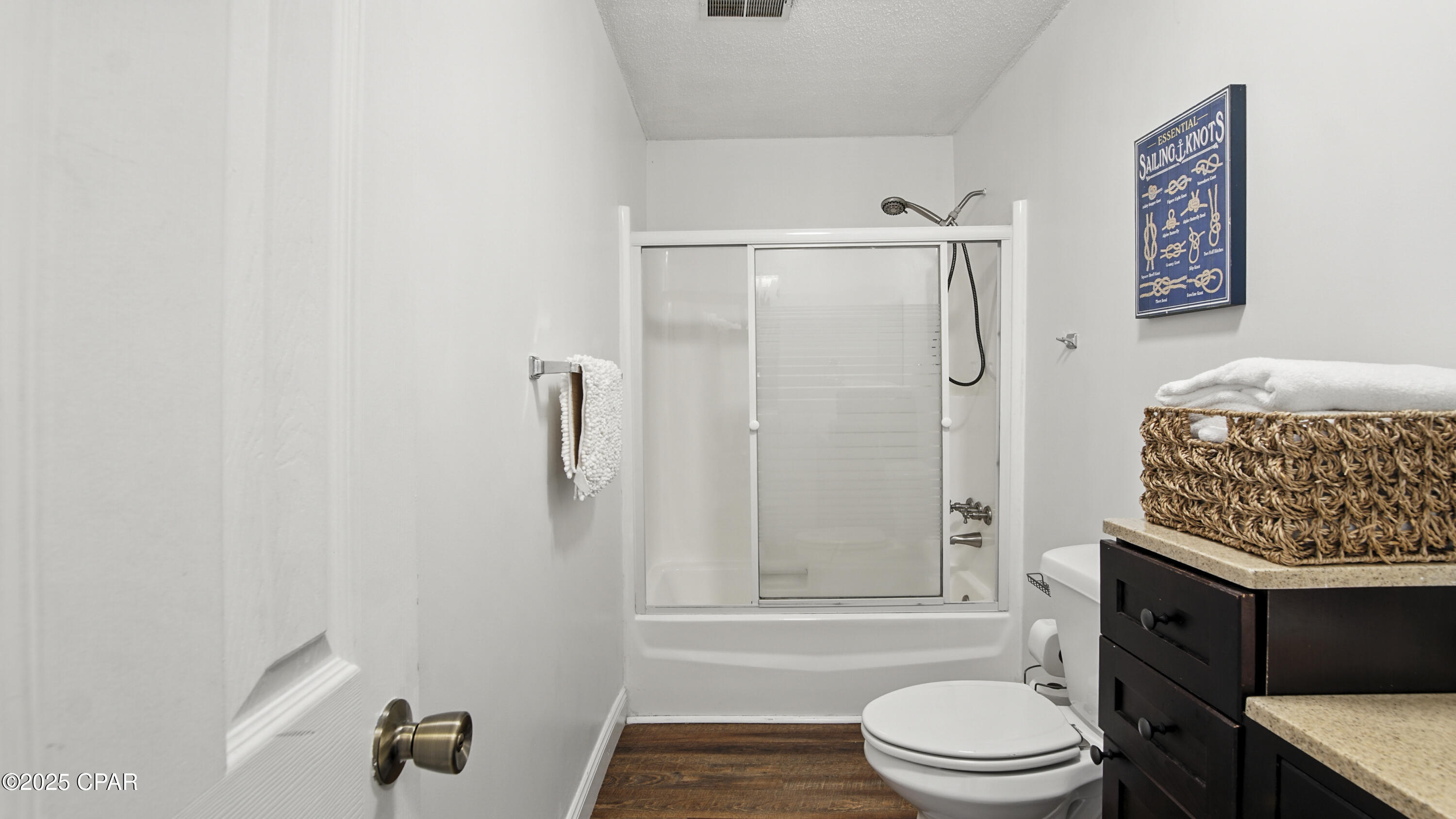 Te3g 8lyp5lqjch_9csknvmmzas_z3sdekqauk9cwbg