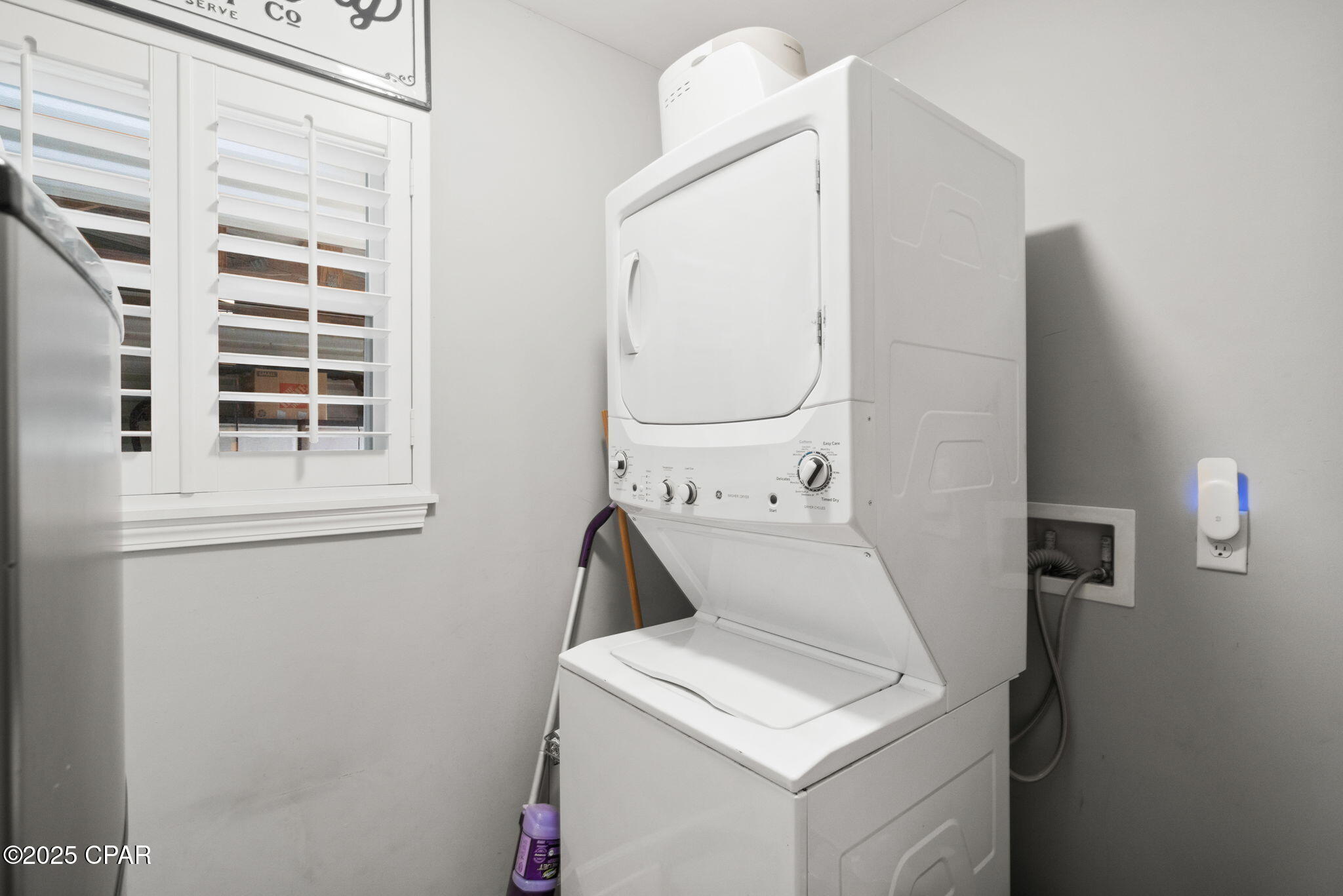 Image 24 For 4036 Woodridge Road