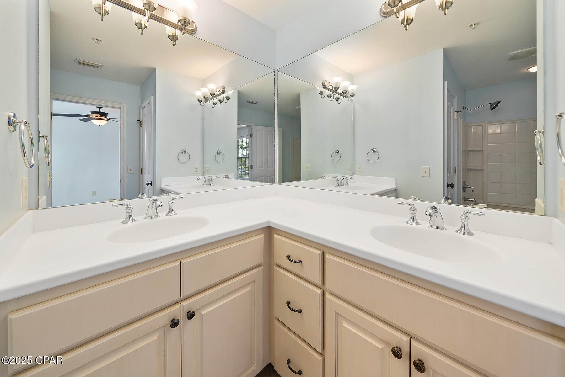 0acfg9 Tkvb1oci3jfbvebjzg0nhiagf6d_h Nnfub0