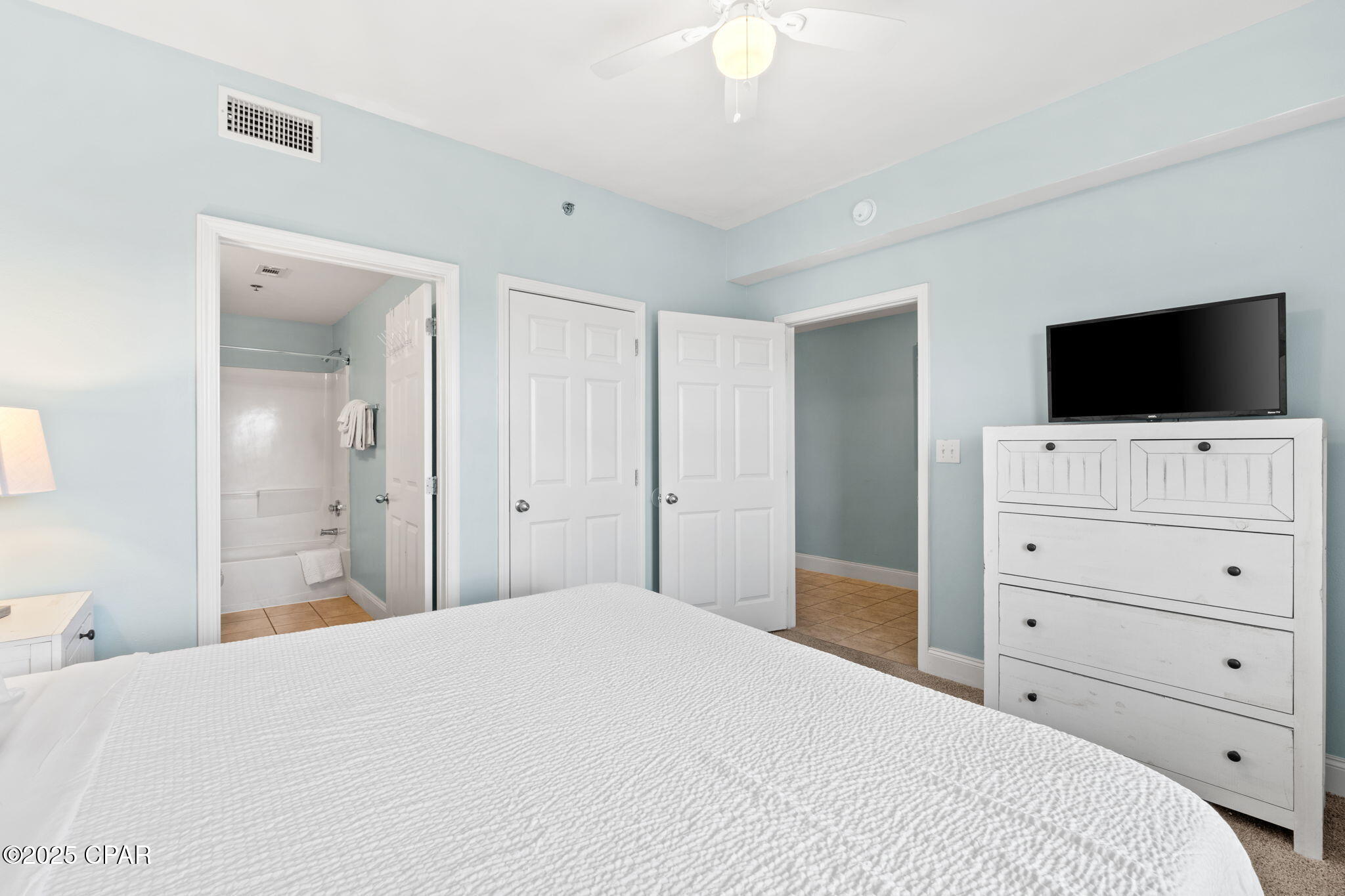 Image 3 For 9860 Thomas Drive 714