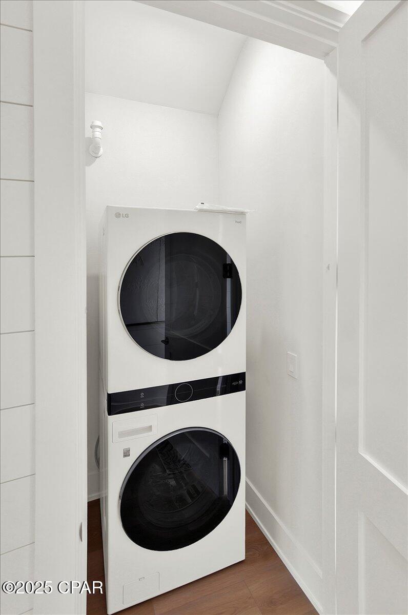 Ids3w_ugxxzqdjmy0dtdpajdemmxdo_isj2nxze1vuc