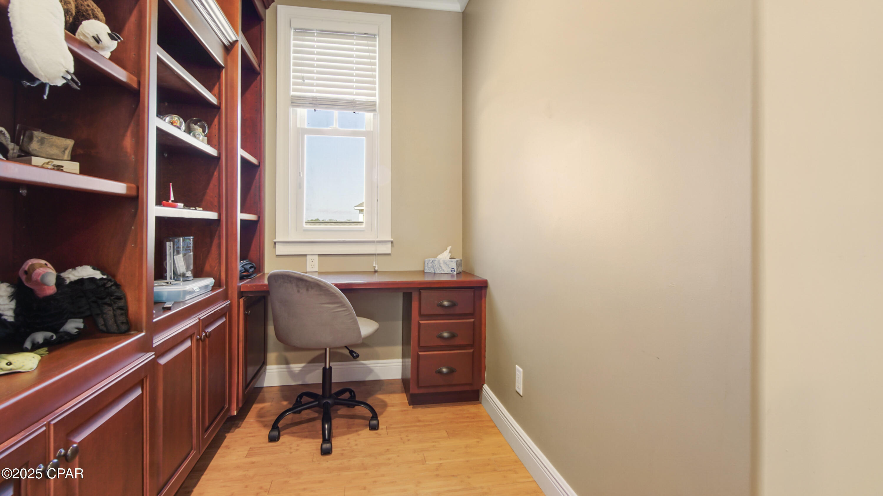 Lbix4oi_ani5uvabool3zoz3botwbwwhexplpsousl4