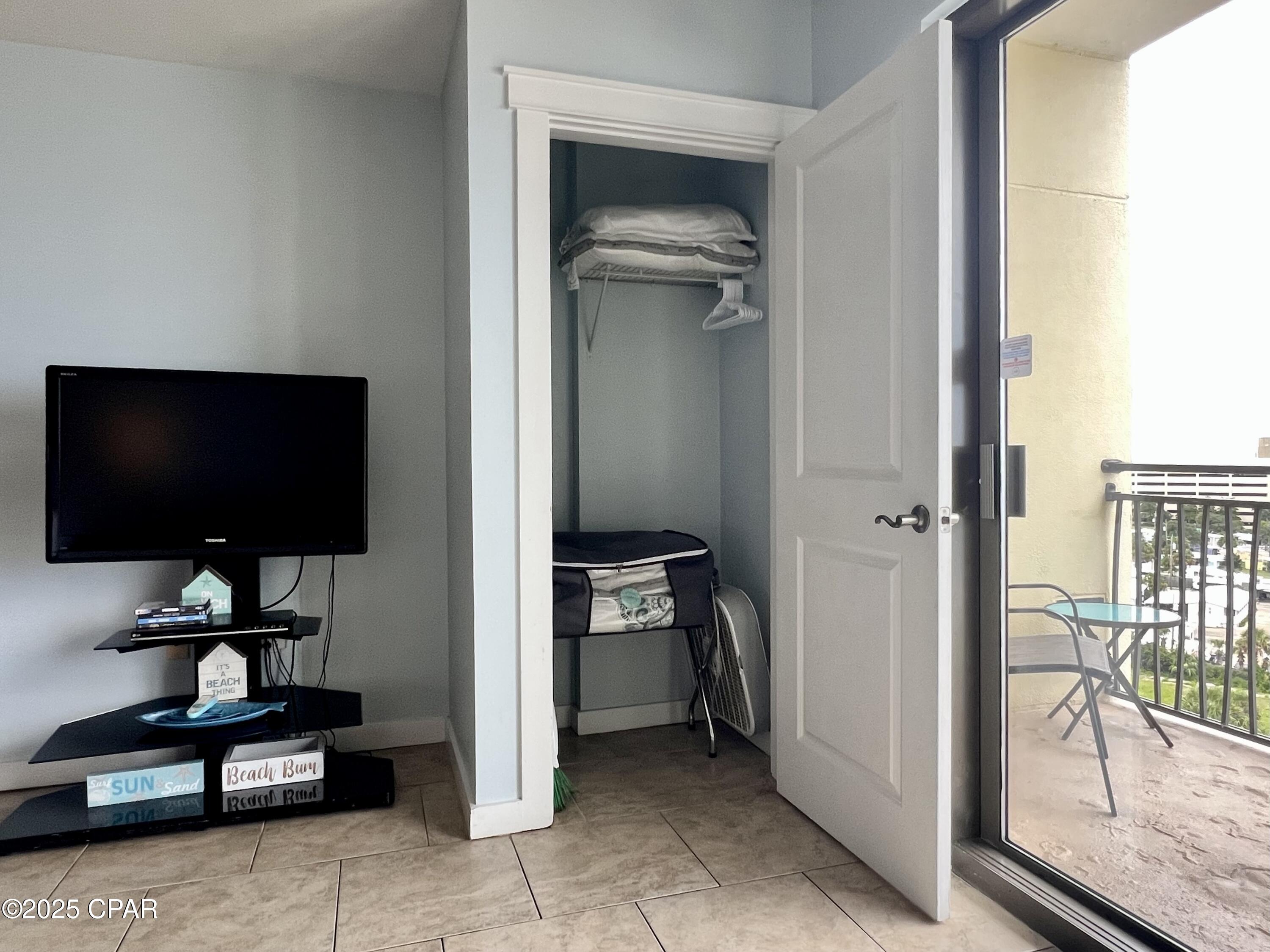 Image 10 For 15100 Front Beach Road 933