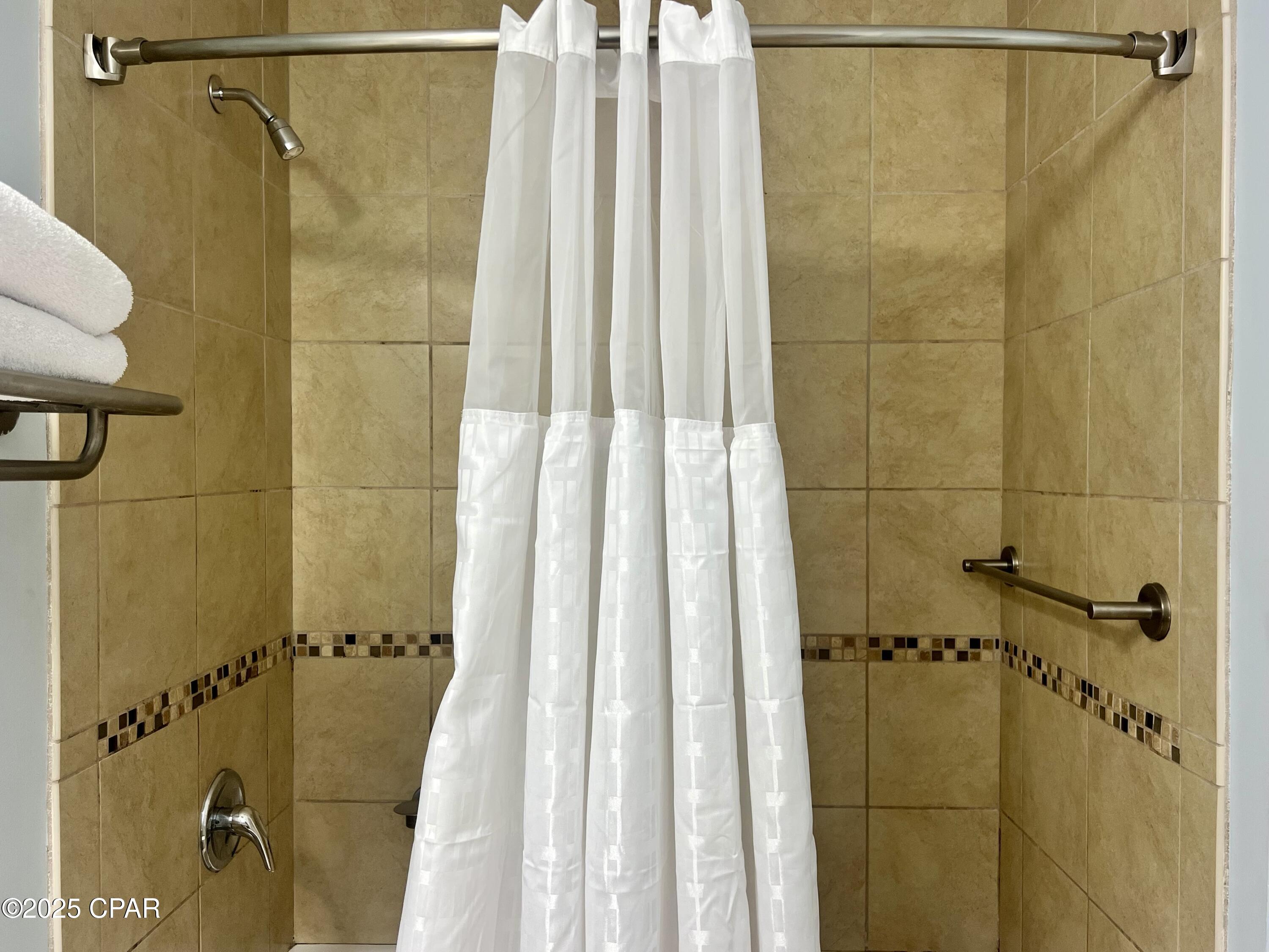 Image 15 For 15100 Front Beach Road 933